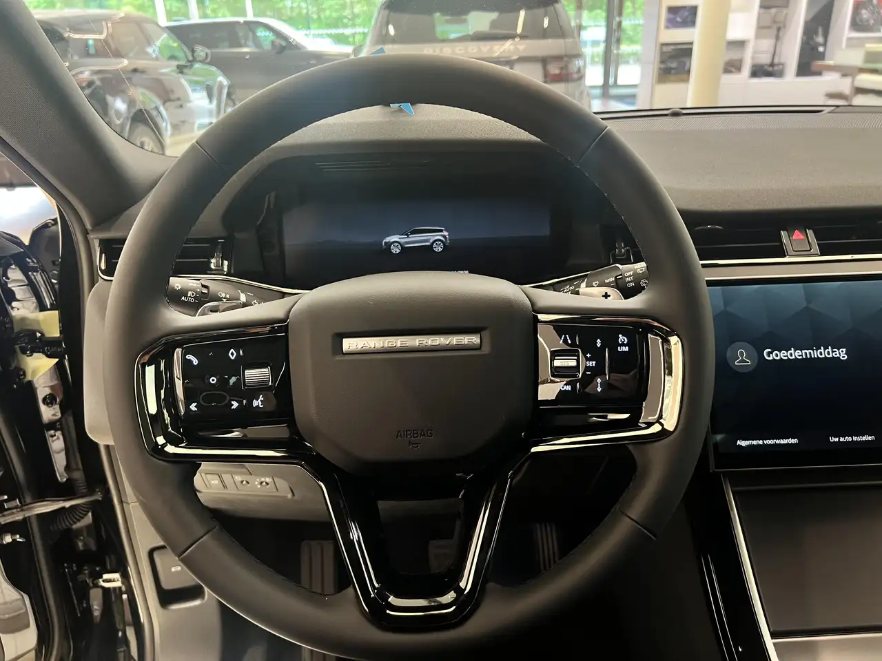 Land Rover Range Rover Evoque 2026 — фото 10