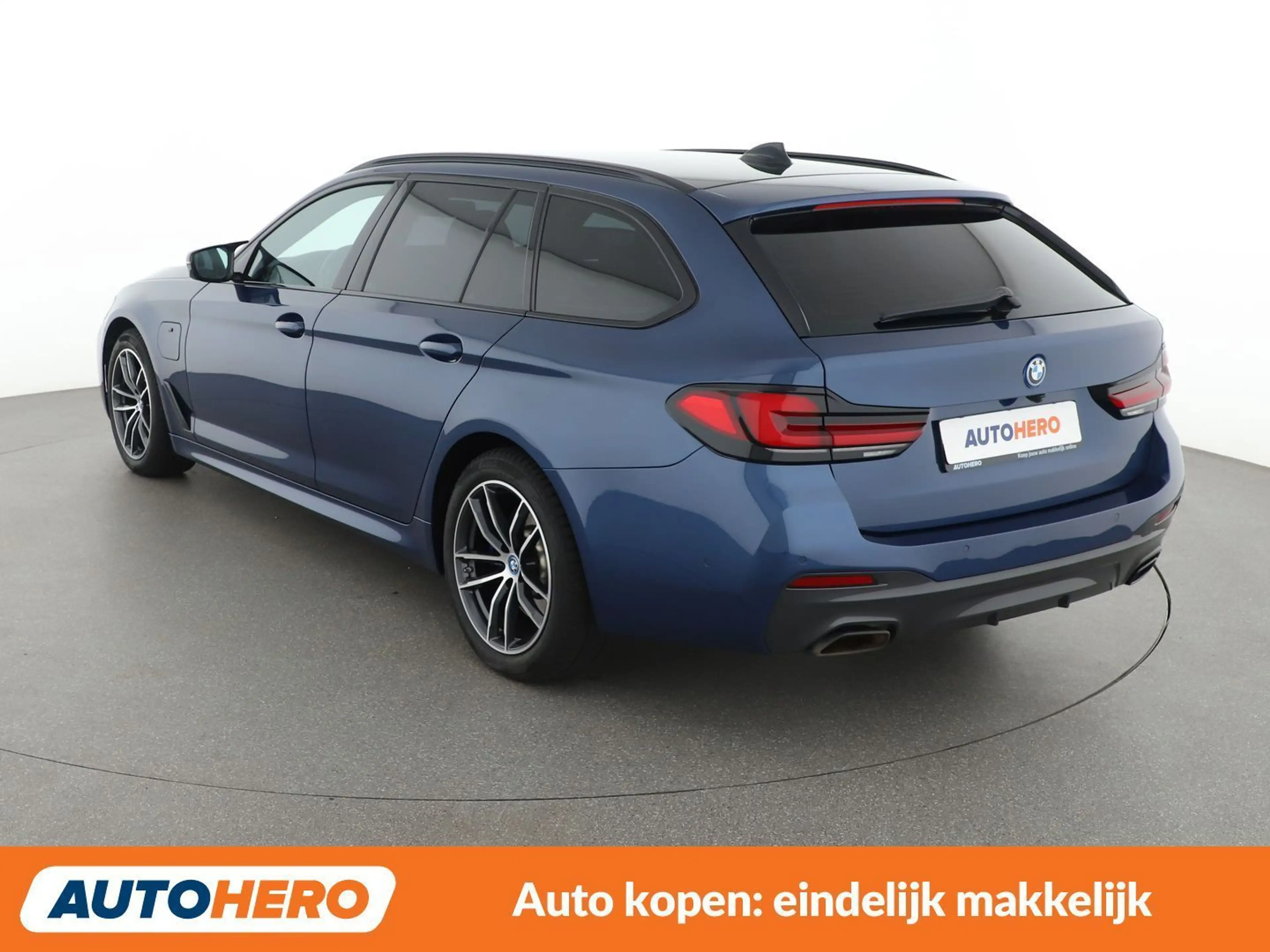 BMW 530 530e xDrive M Sport — photo 4