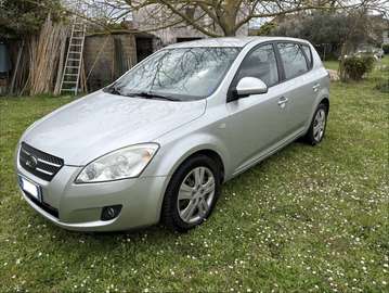 5p 1.6 crdi EX 115cv