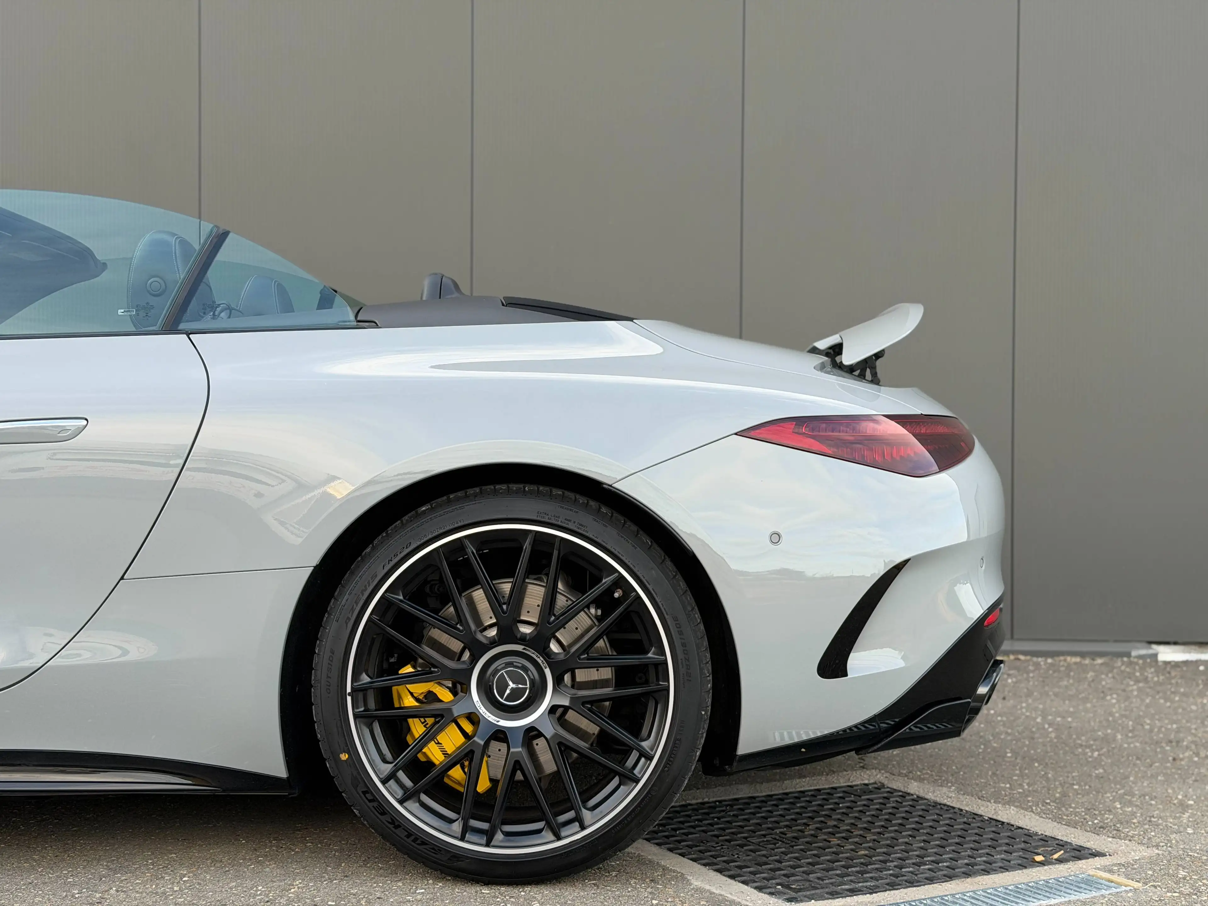 Mercedes-Benz SL 43 AMG MHEV 381cv - Pack Aero - Burmester - 360 - Carbone — photo 10