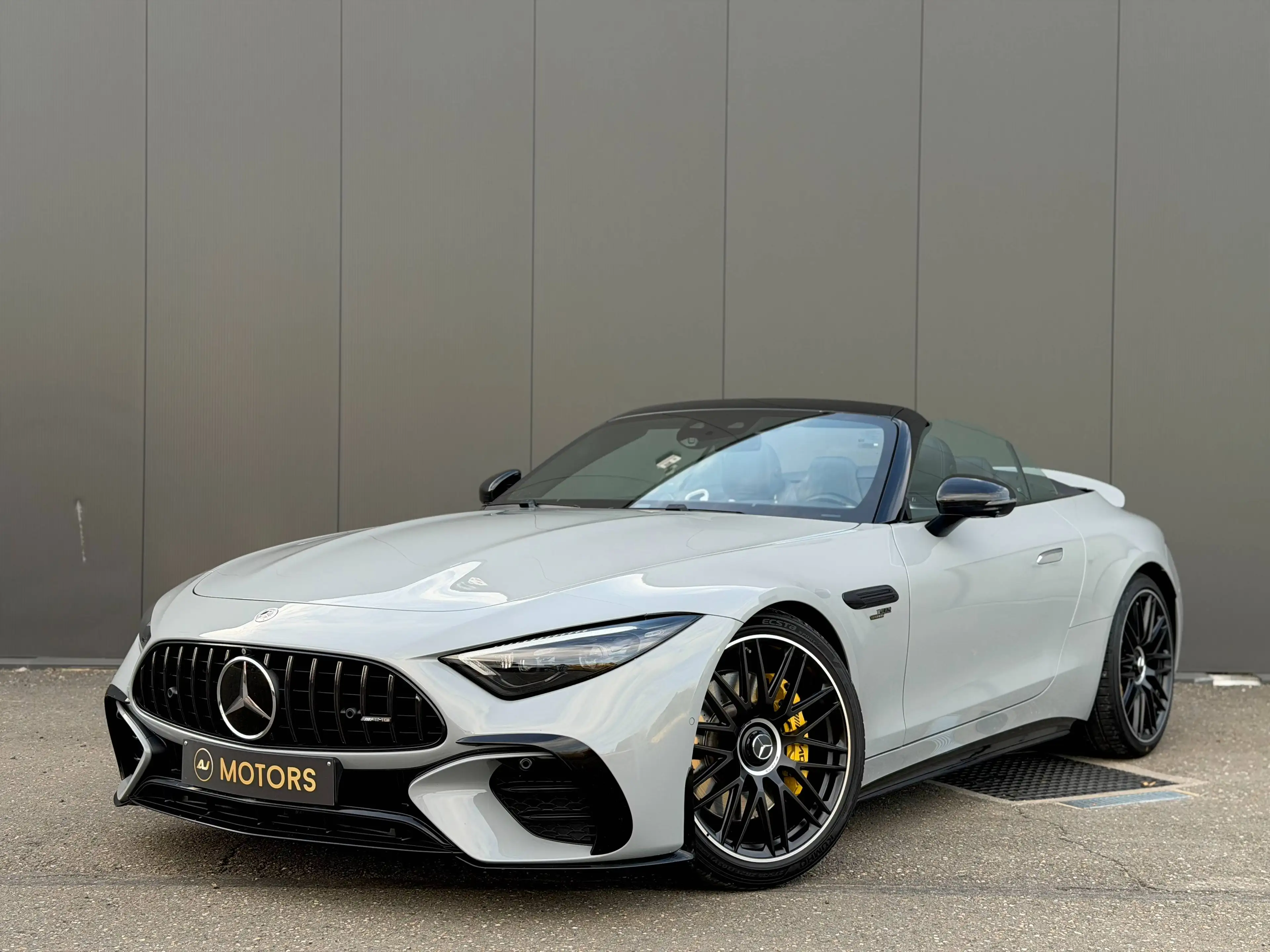 Mercedes-Benz SL 43 AMG MHEV 381cv - Pack Aero - Burmester - 360 - Carbone