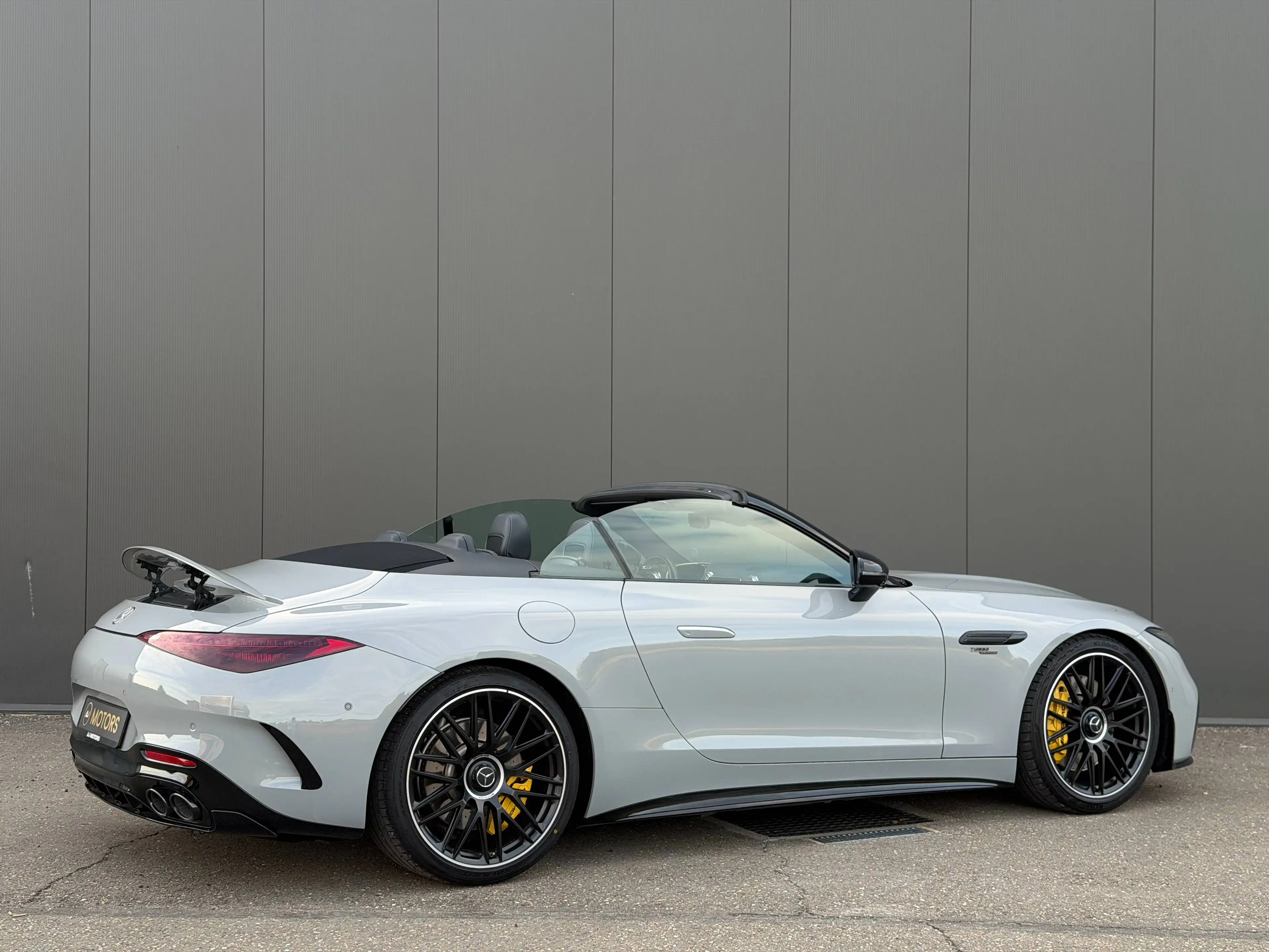 Mercedes-Benz SL 43 AMG MHEV 381cv - Pack Aero - Burmester - 360 - Carbone — photo 4