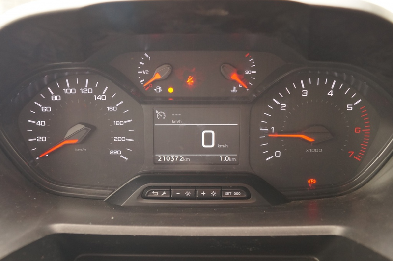 Peugeot Partner 1.5 BlueHDI Asphalt -NAVI-CAM-DAB- — photo 9