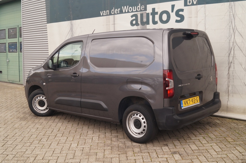 Peugeot Partner 1.5 BlueHDI Asphalt -NAVI-CAM-DAB- — photo 6