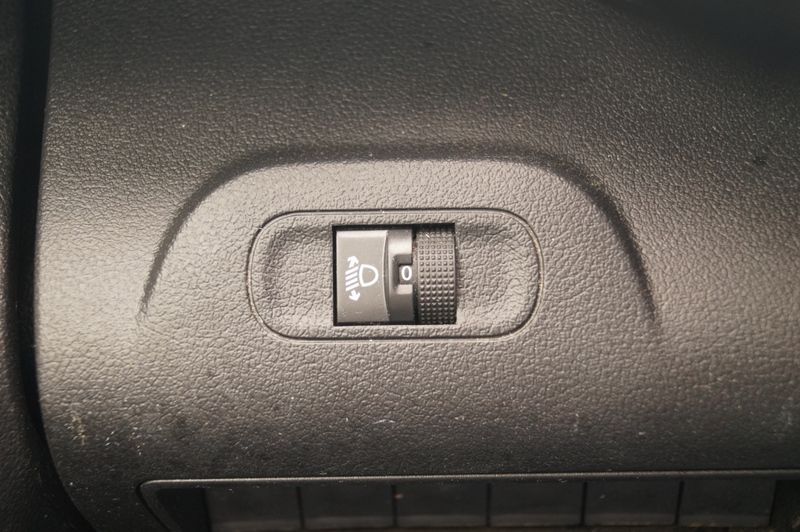 Peugeot Partner 1.5 BlueHDI Asphalt -NAVI-CAM-DAB- — photo 10