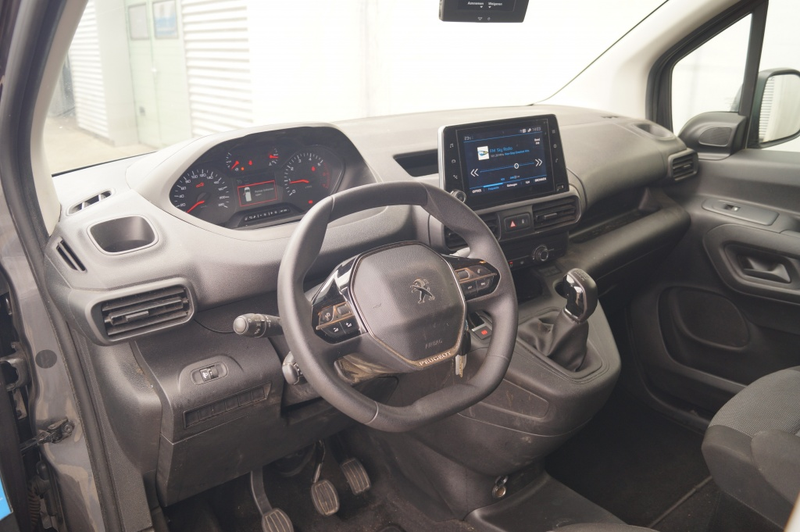 Peugeot Partner 1.5 BlueHDI Asphalt -NAVI-CAM-DAB- — photo 8