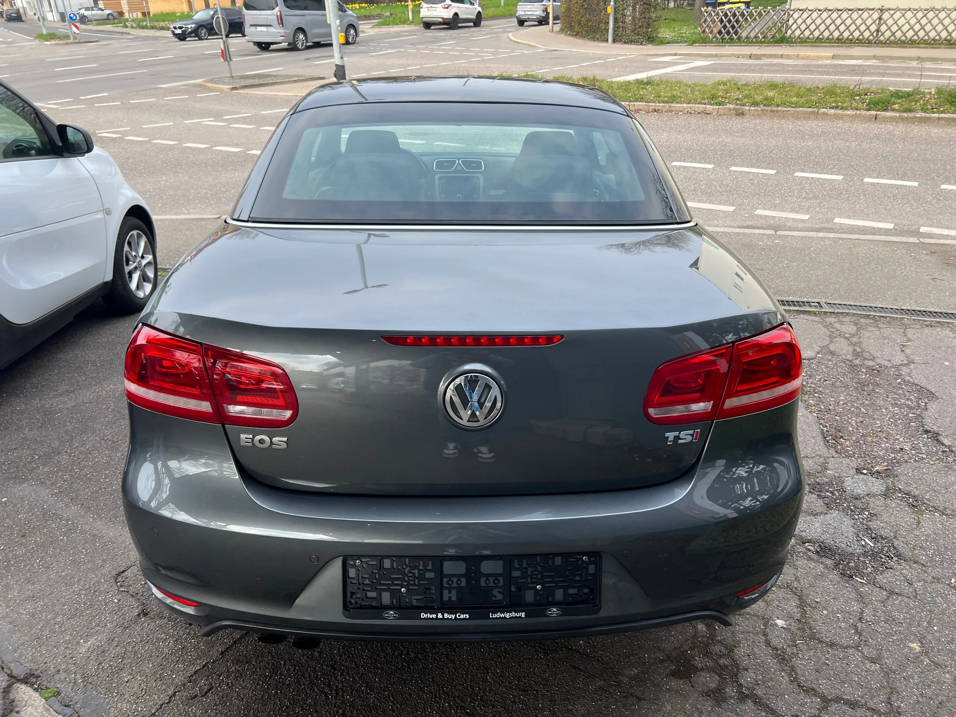 Volkswagen Eos Basis / Cabrio / NAVI — photo 10