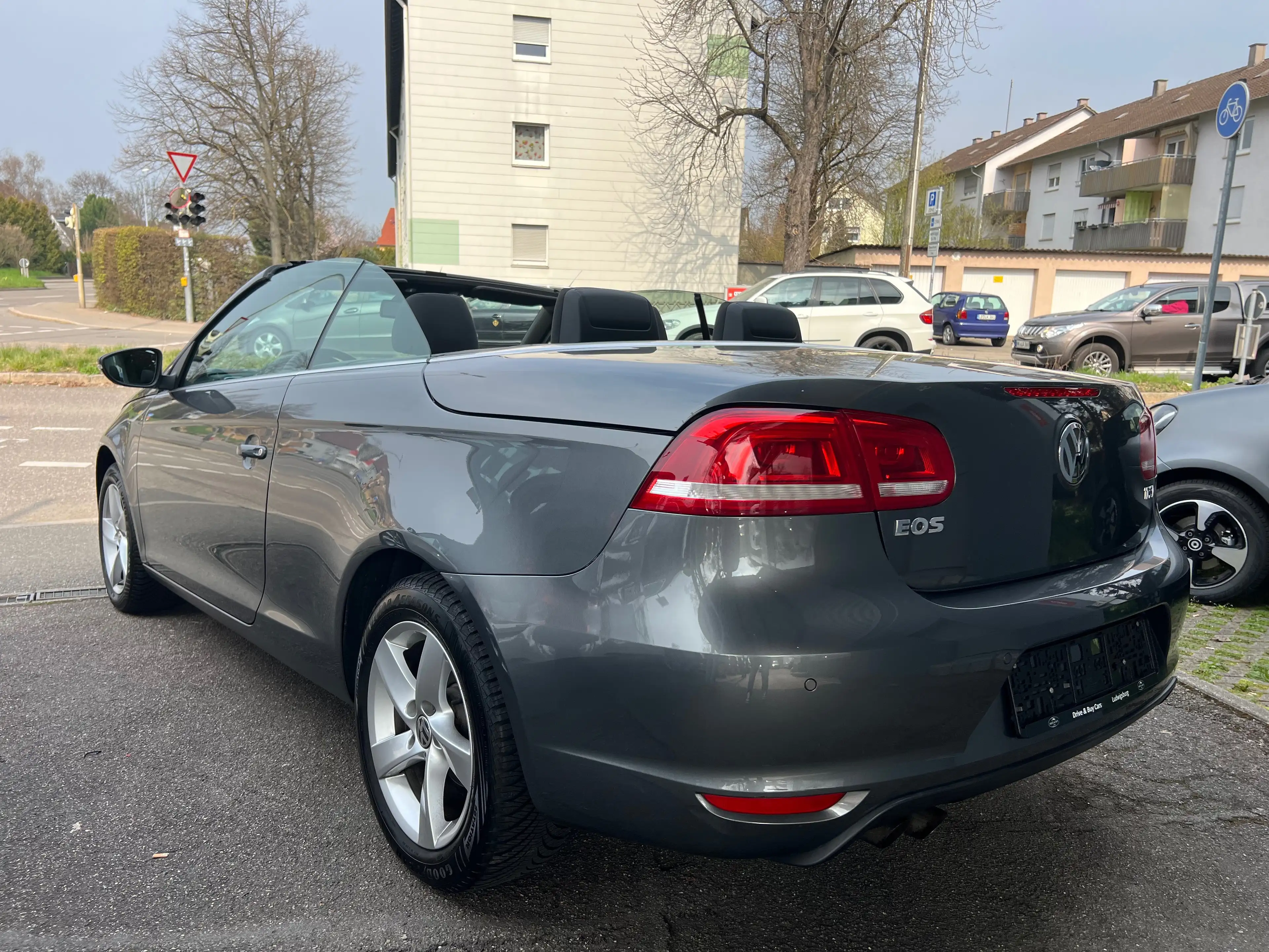 Volkswagen Eos Basis / Cabrio / NAVI — photo 6