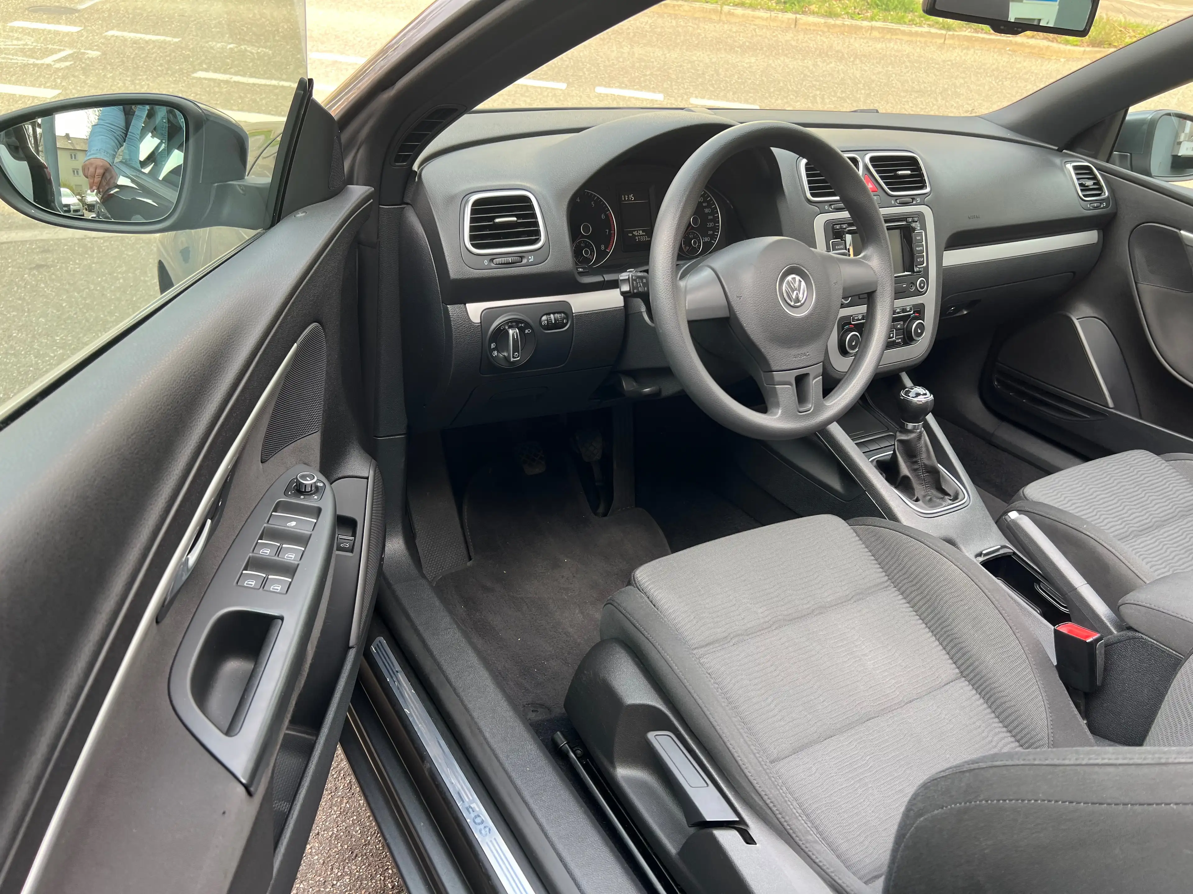 Volkswagen Eos Basis / Cabrio / NAVI — photo 14