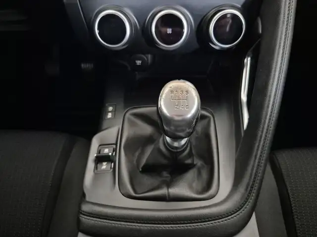 Jaguar E-Pace view 10