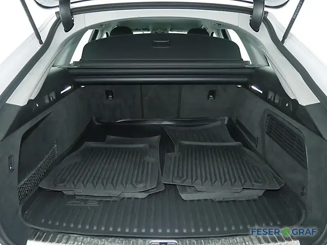 Audi A6 view 10