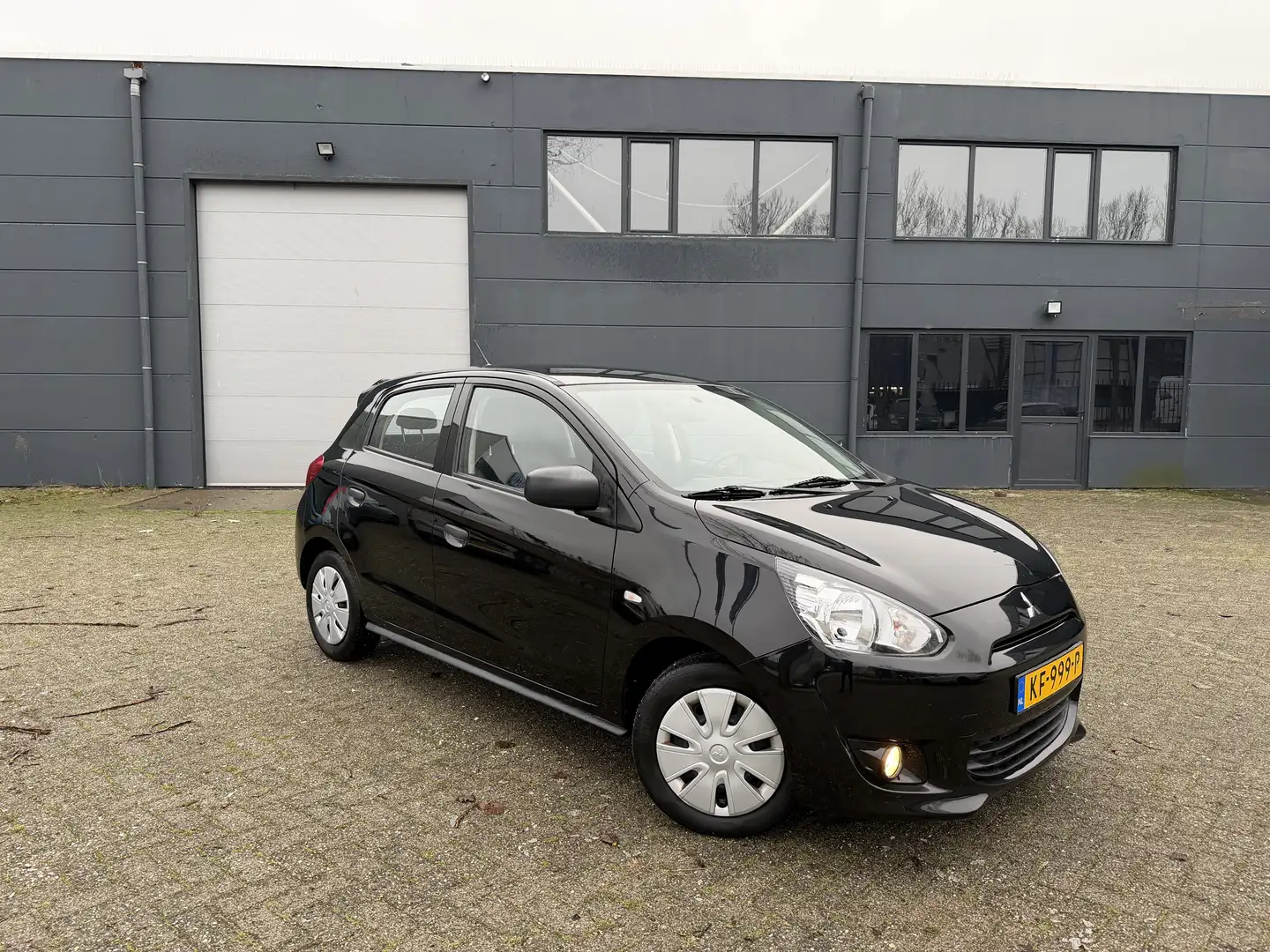 Mitsubishi Space Star 1.0 Intense | dealer onderh| uitstekende staat| Zwart - 1