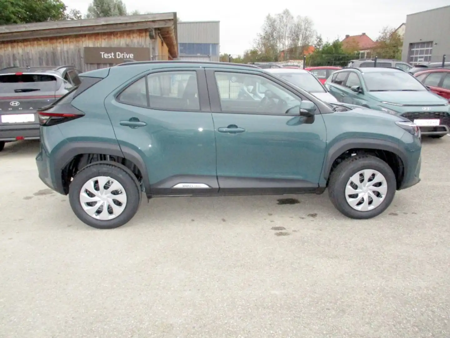 Toyota Yaris Cross 1,5 Hybrid City Vert - 2