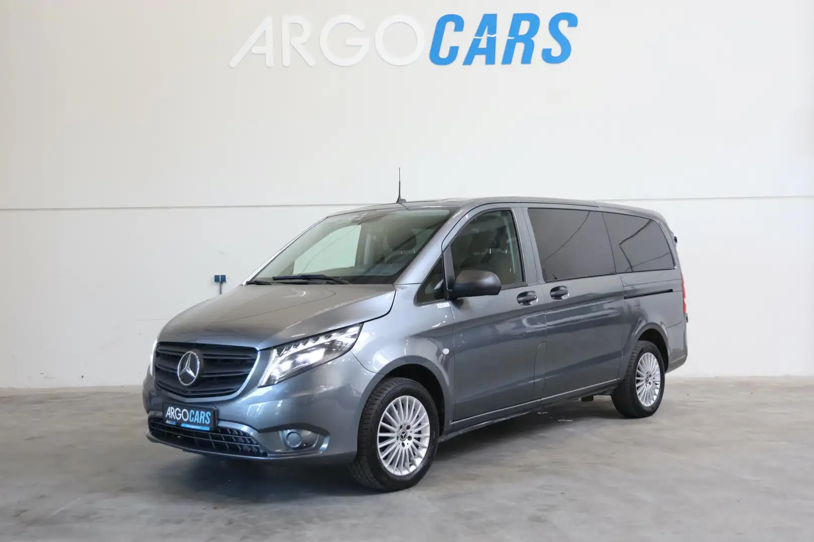 Mercedes-Benz Vito 124 CDI TOURER AUT DUBBELE CAB LED 237PK 5 PERS " Gris - 1