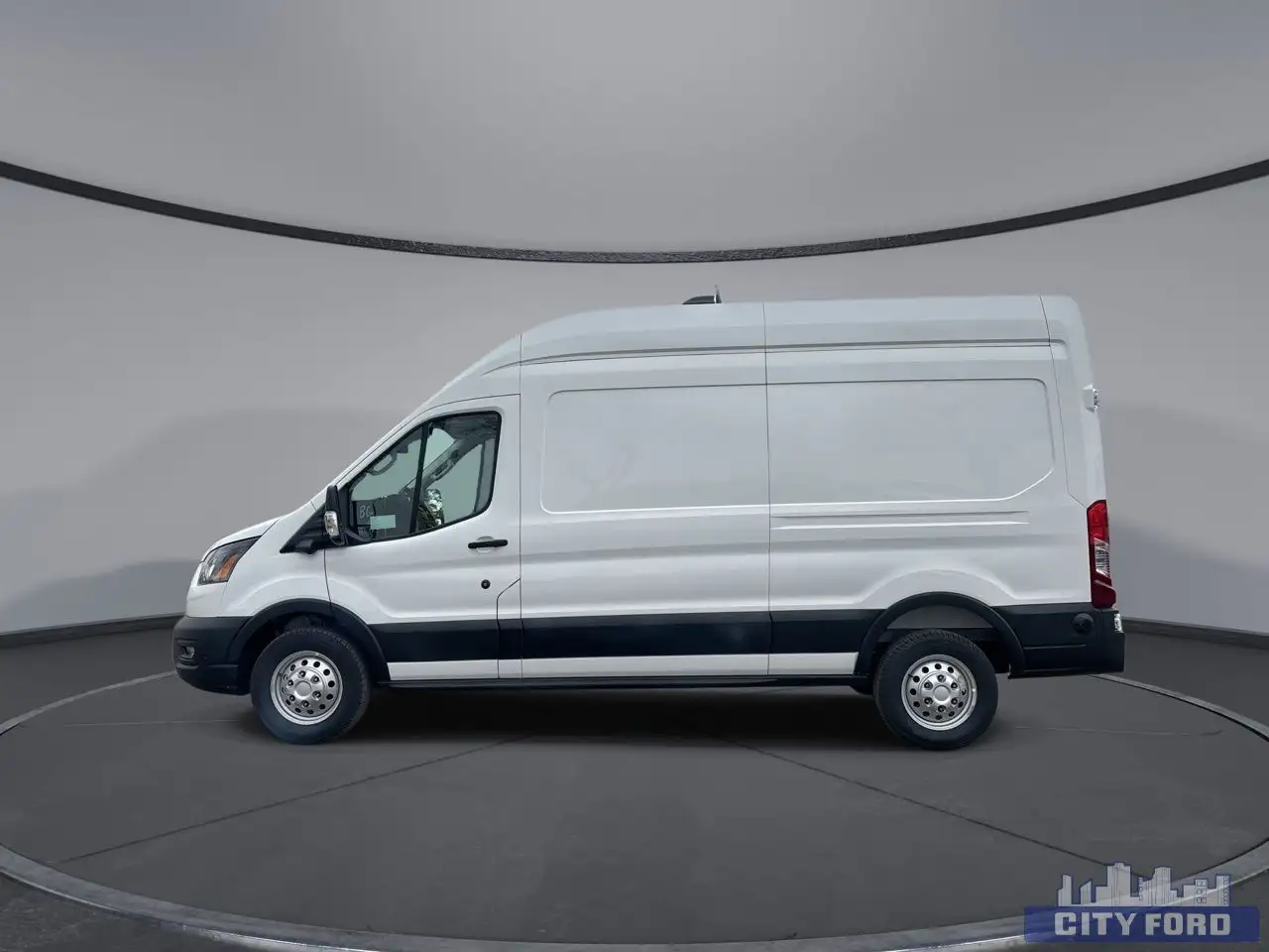 Ford Transit Cargo Van снимка Ford Transit Cargo Van