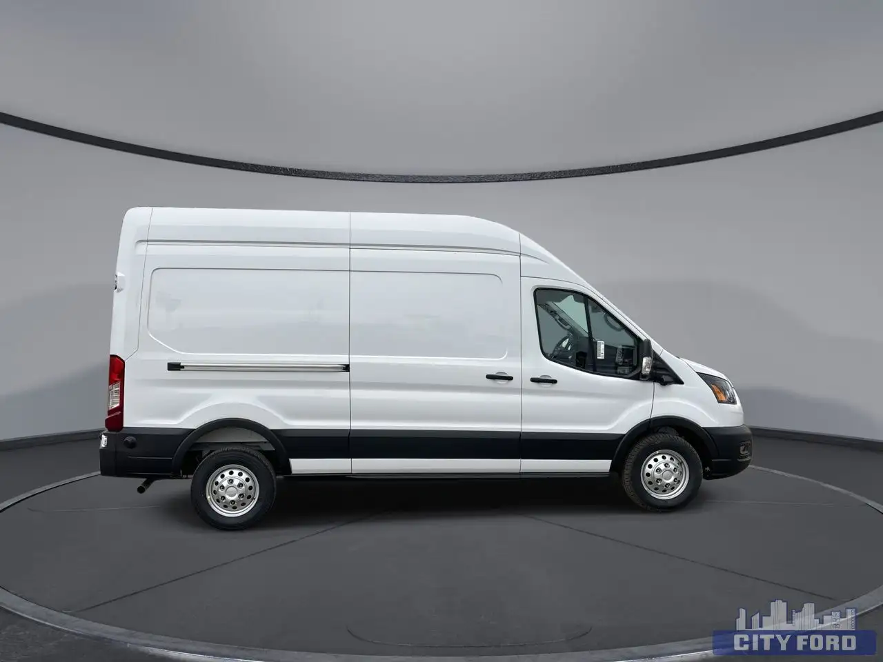 Ford Transit Cargo Van снимка Ford Transit Cargo Van