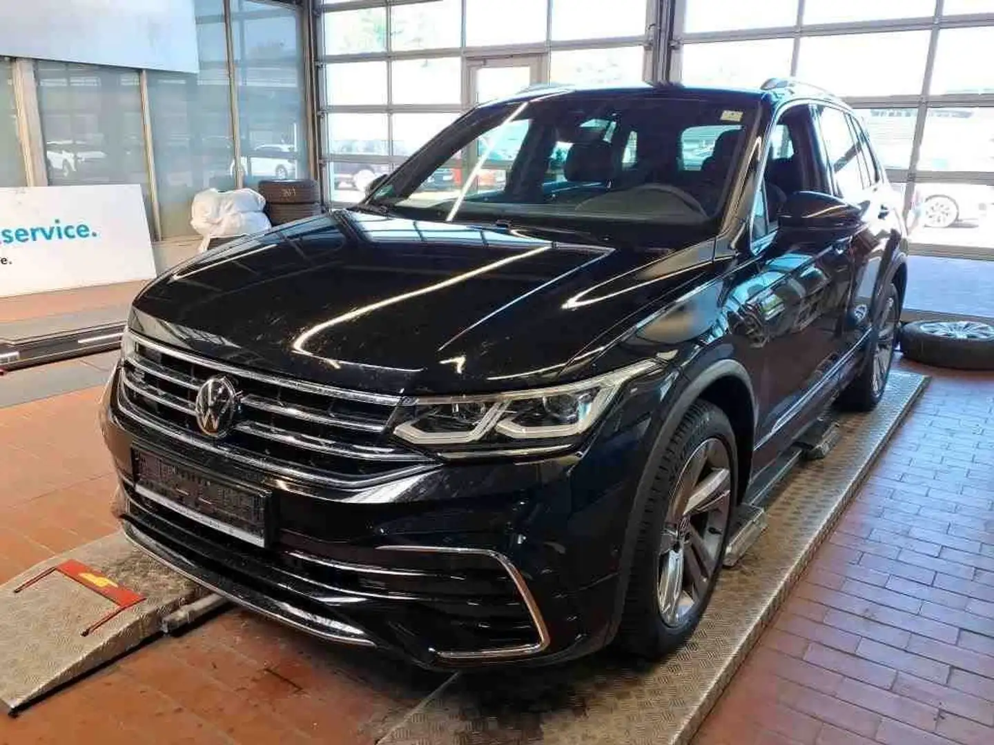 Volkswagen Tiguan R-Line 4Motion2.0TDI DSG Matrix Navi AHK Schwarz - 1