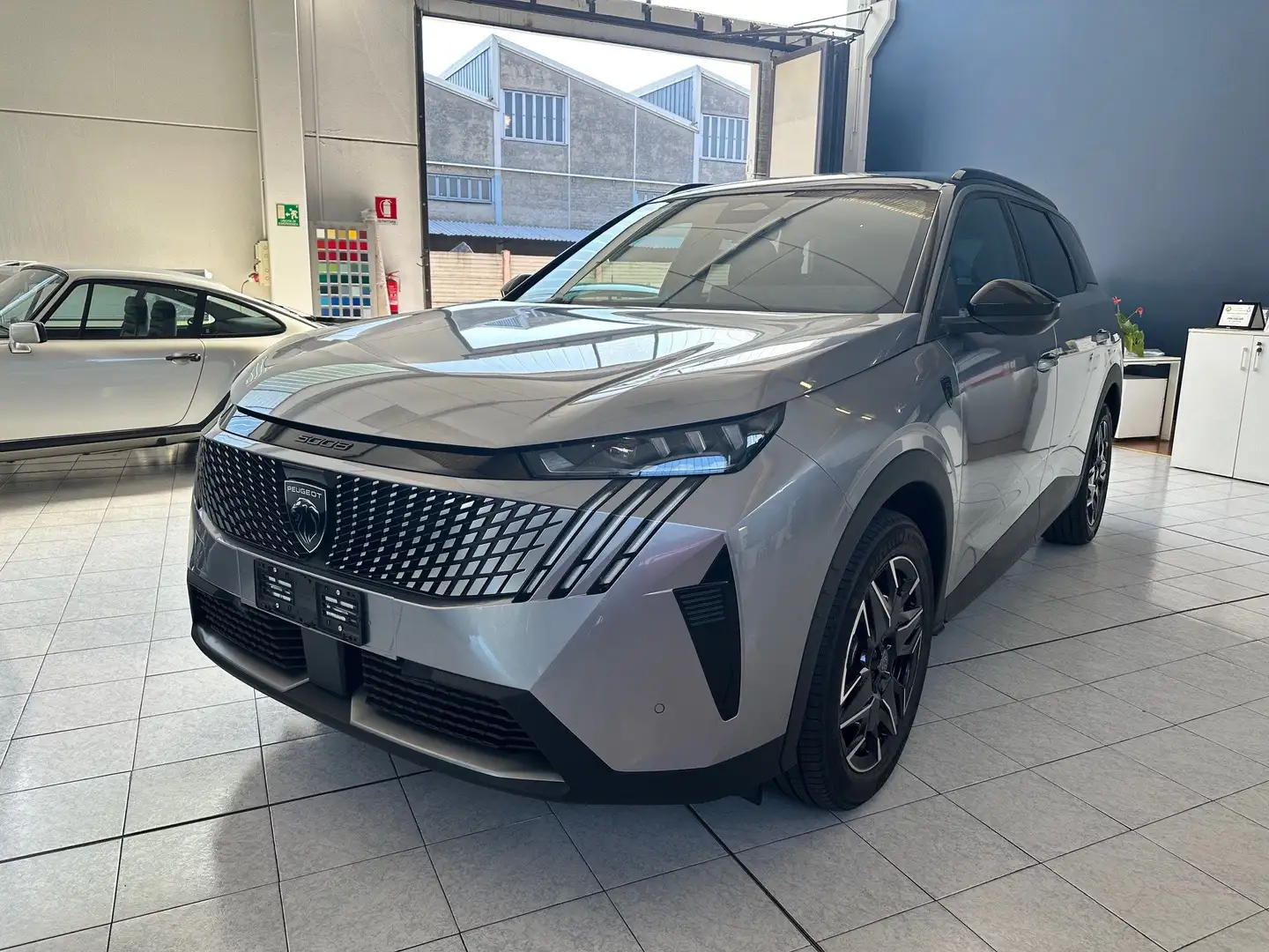 Peugeot 5008 5008 1.2 hybrid GT 145cv e-dcs6 Blanc - 1