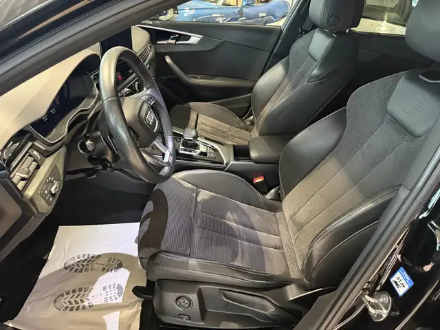 Audi A4 view 10