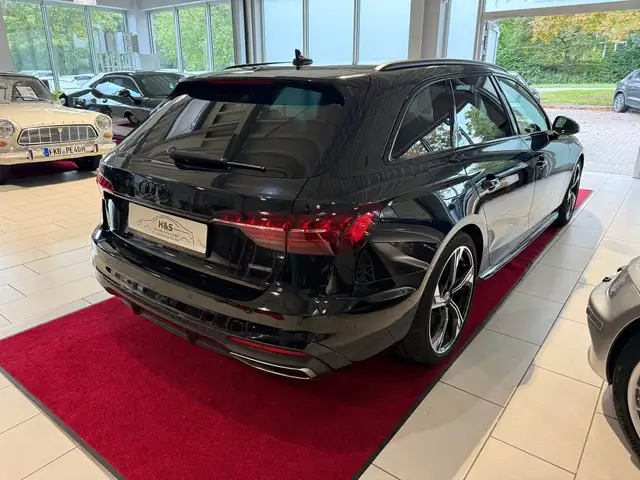Audi A4 view 8