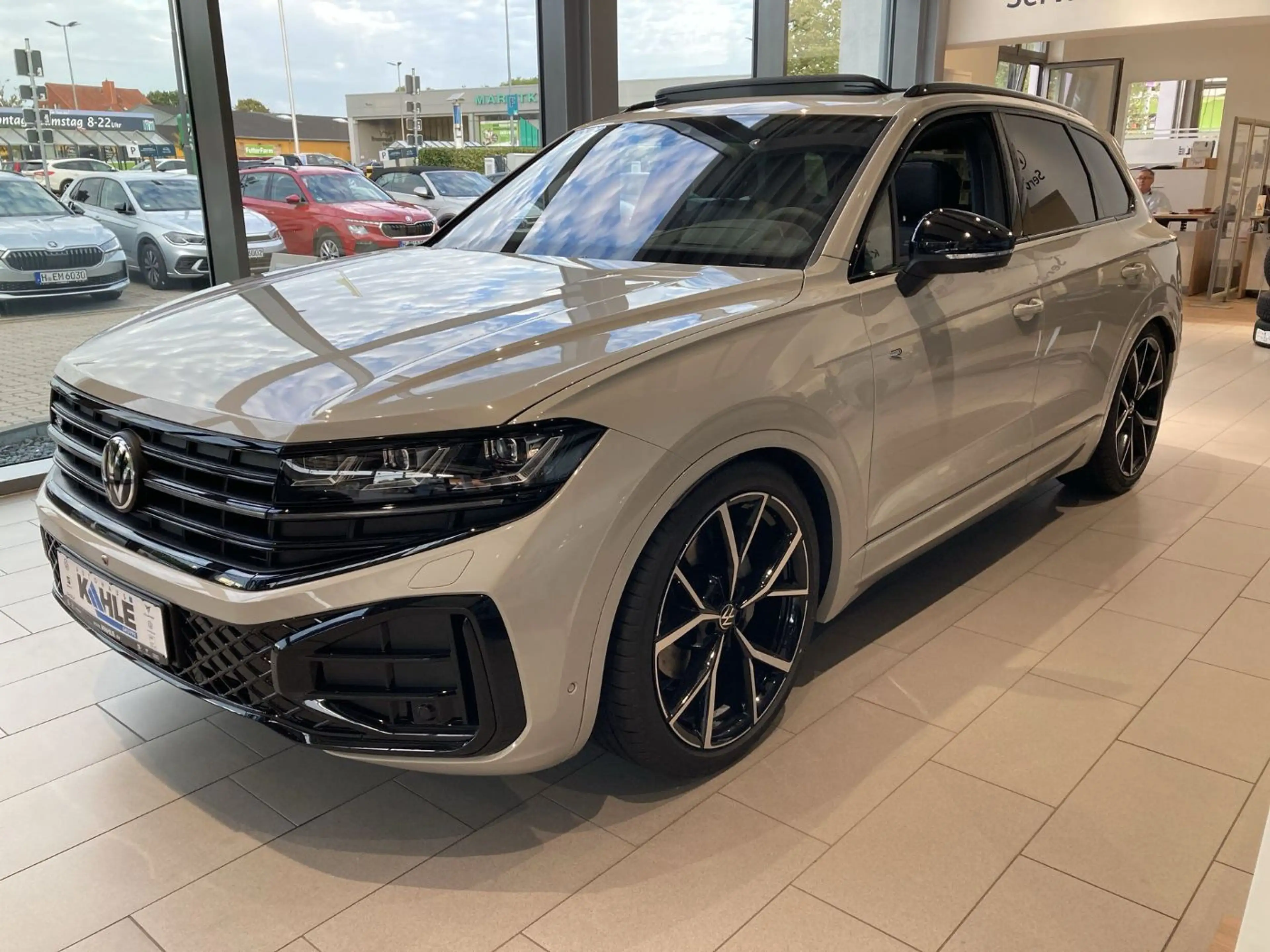 Volkswagen Touareg R-Line V6 TDI 4MOTION - 8-Gang-Automatik (Tiptroni — photo 5