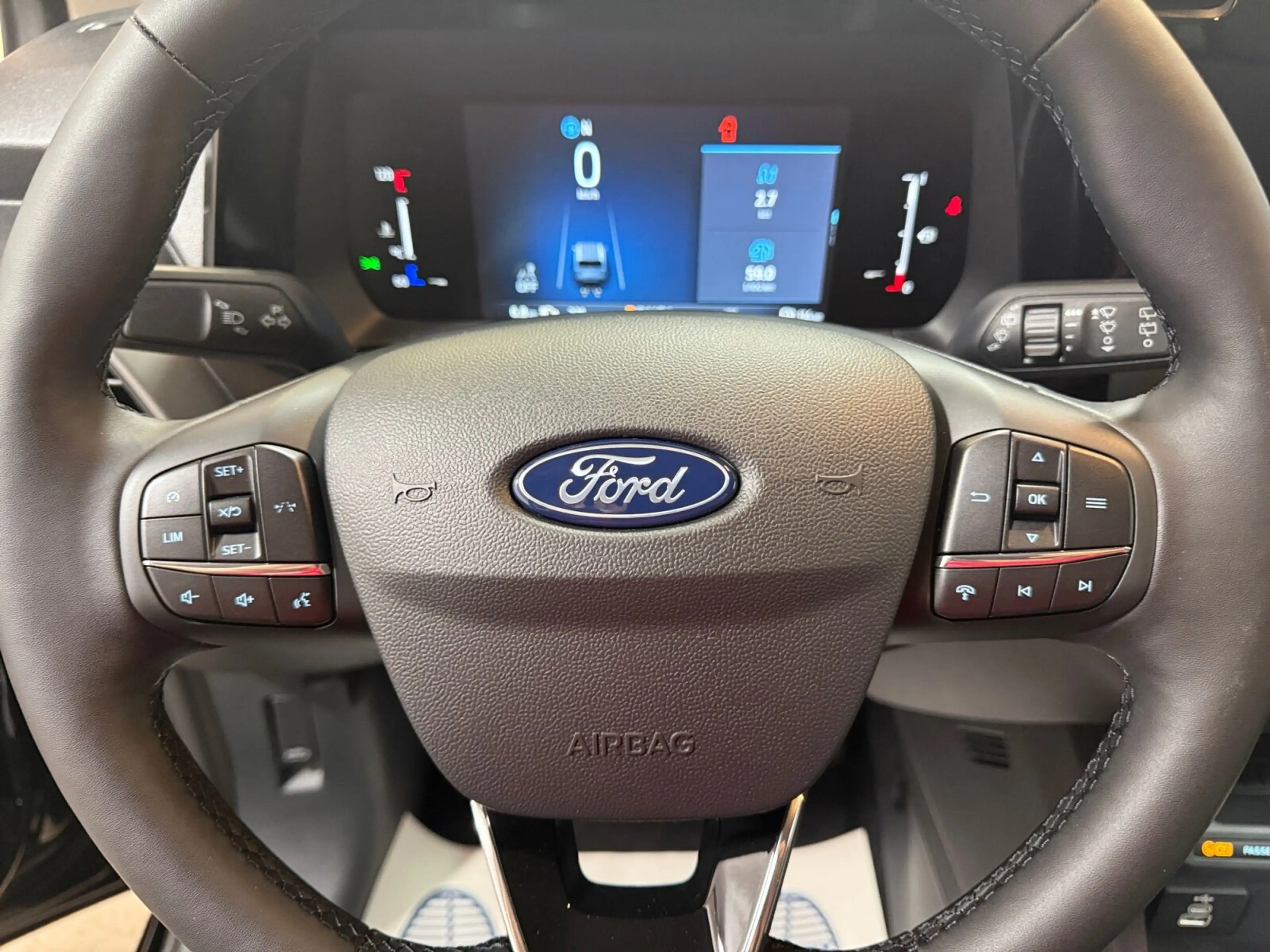 Ford Tourneo Courier Titanium 1.0 Ecoboost A7 ** Winterpack | Camera... — photo 13