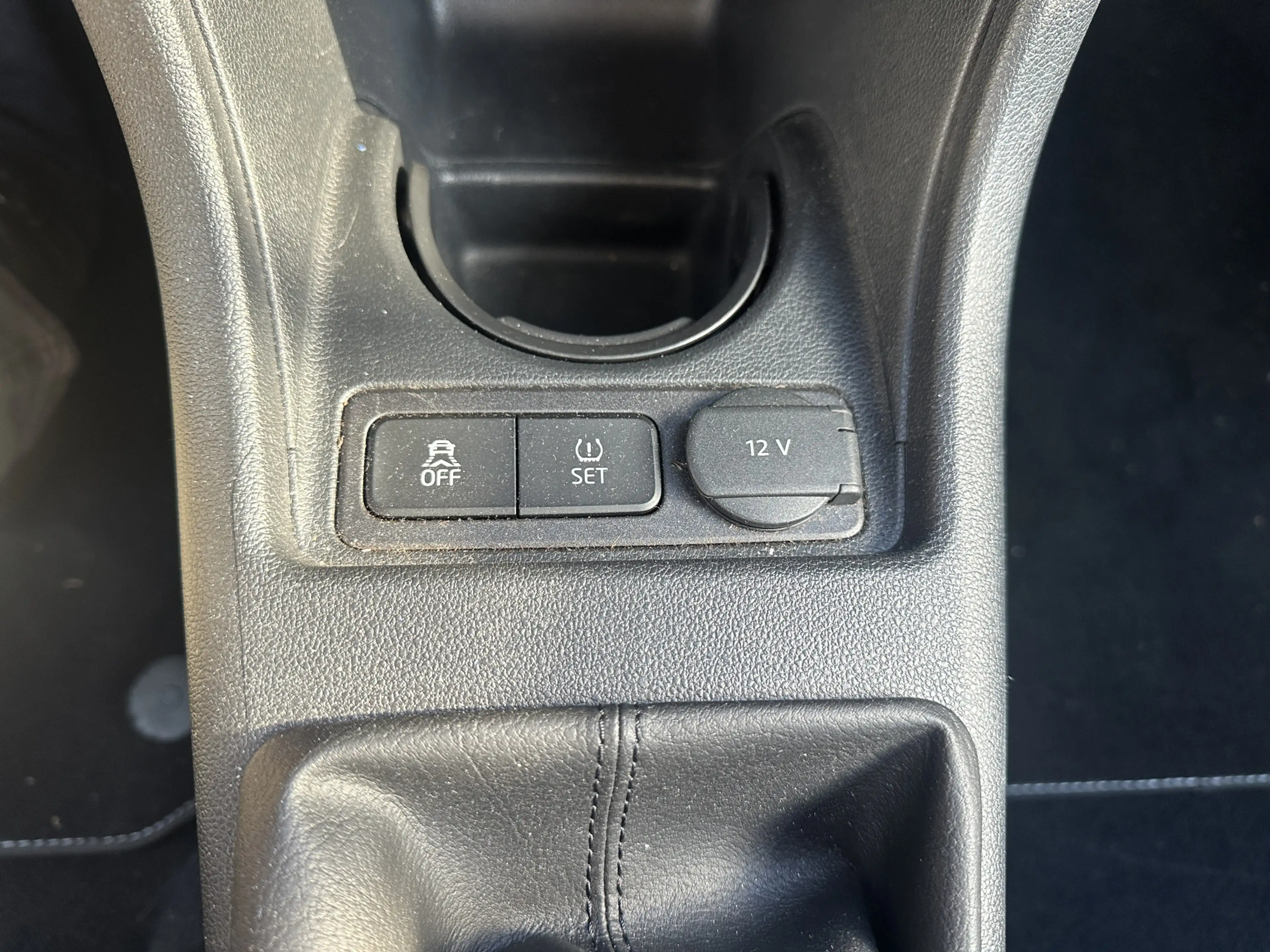 Volkswagen up! 1.0 BMT move up! Cruise Control / Climatronic / Ca — photo 12
