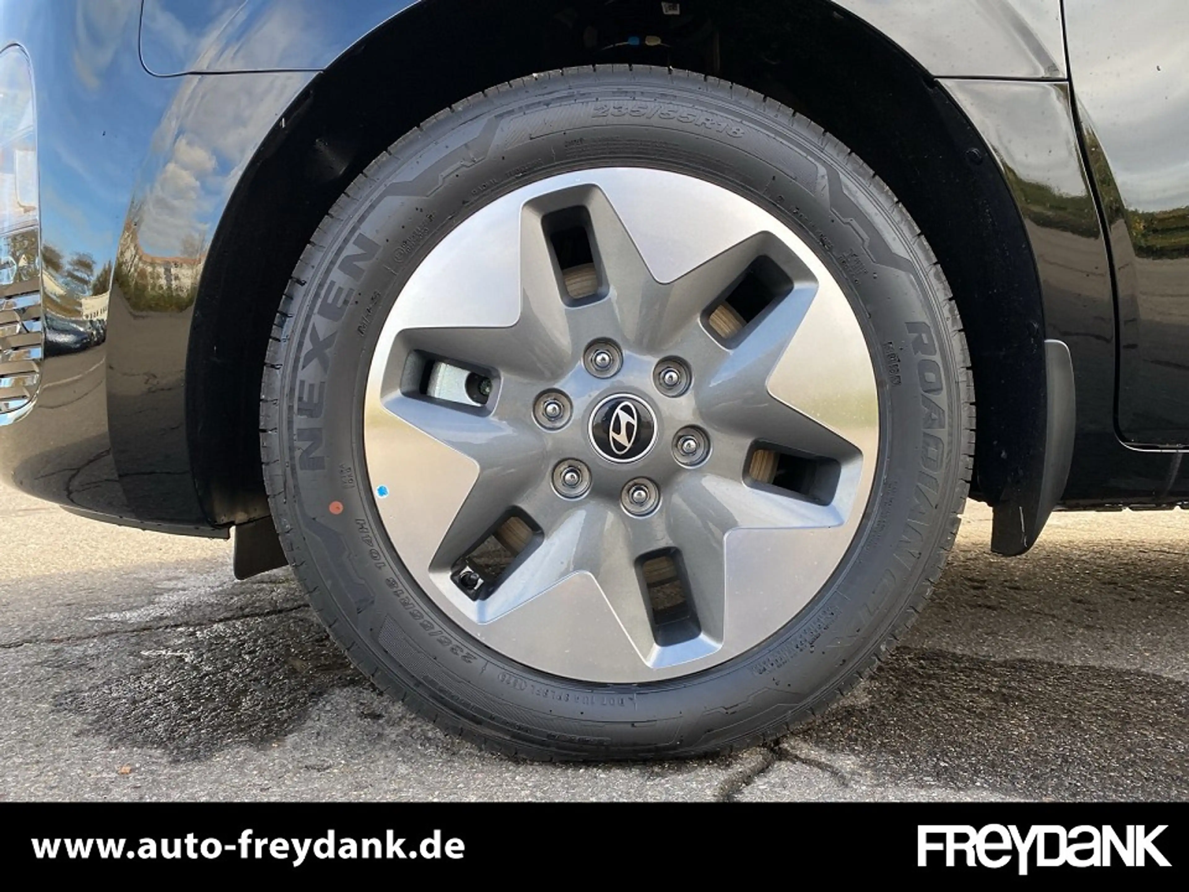 Hyundai STARIA HEV (US4) — photo 7