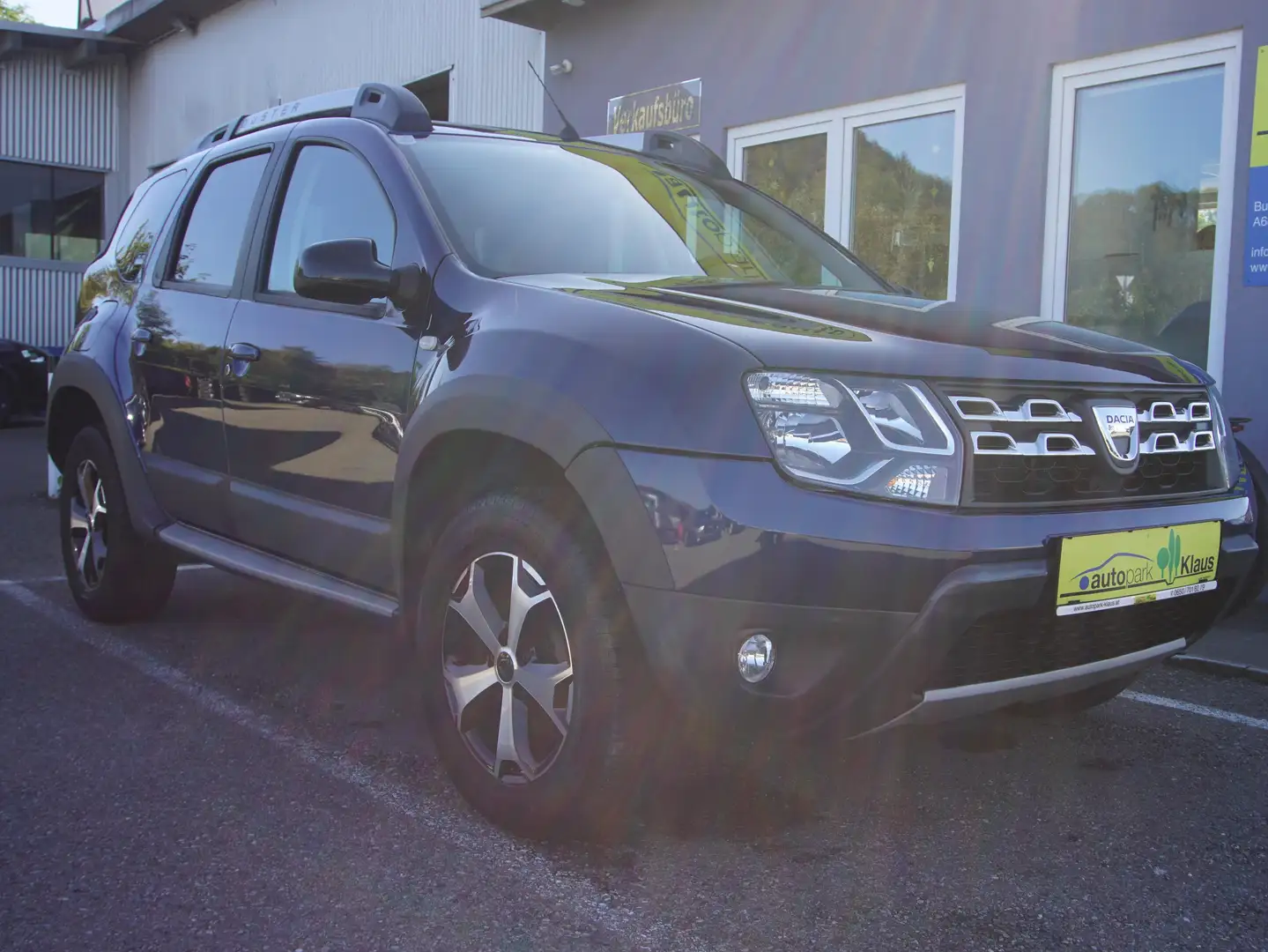 Dacia Duster Basis 4x2 Blau - 1
