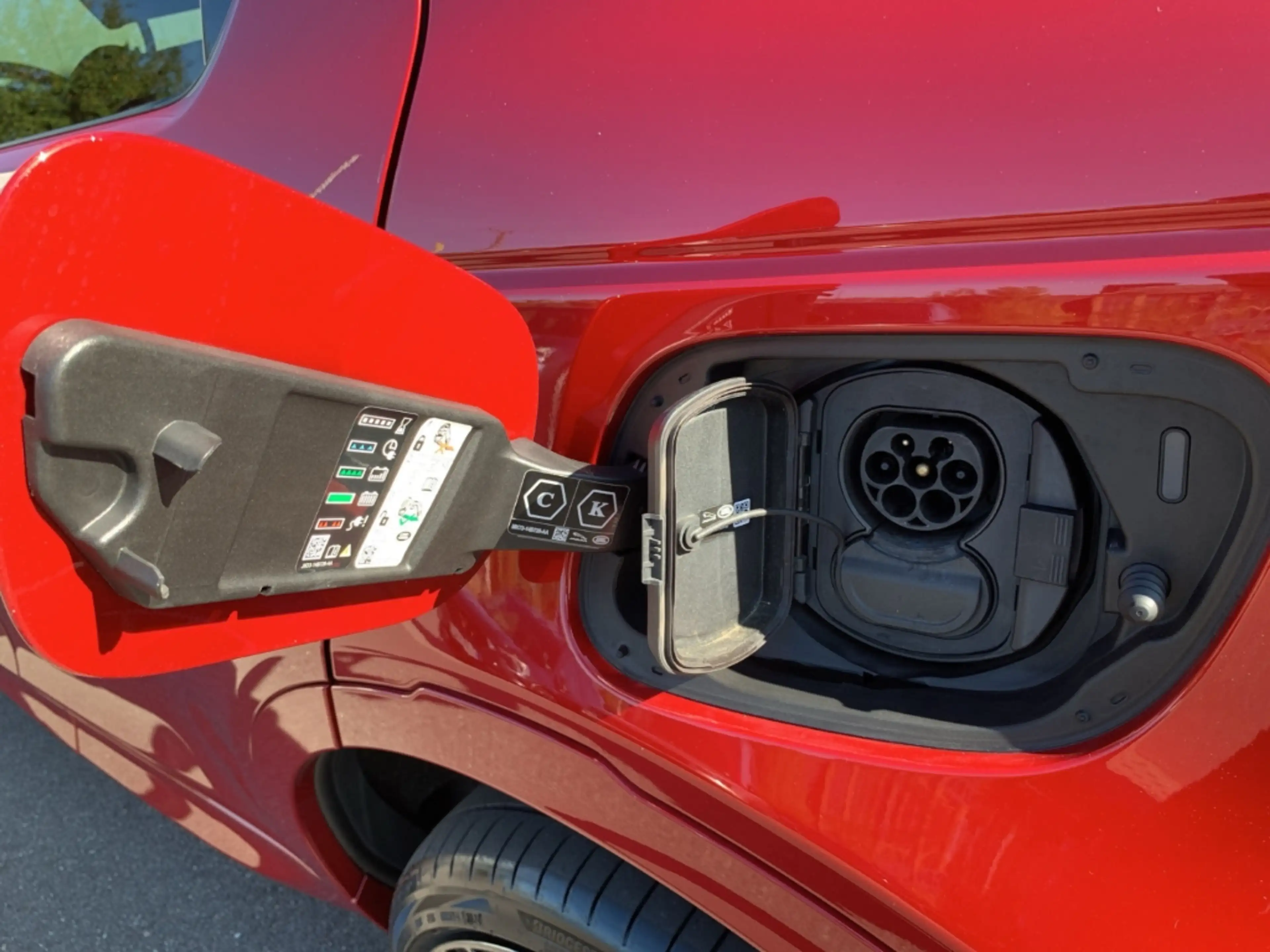 Land Rover Discovery Sport P270e S PANO+20LM-FELGE+DAB+ — photo 22