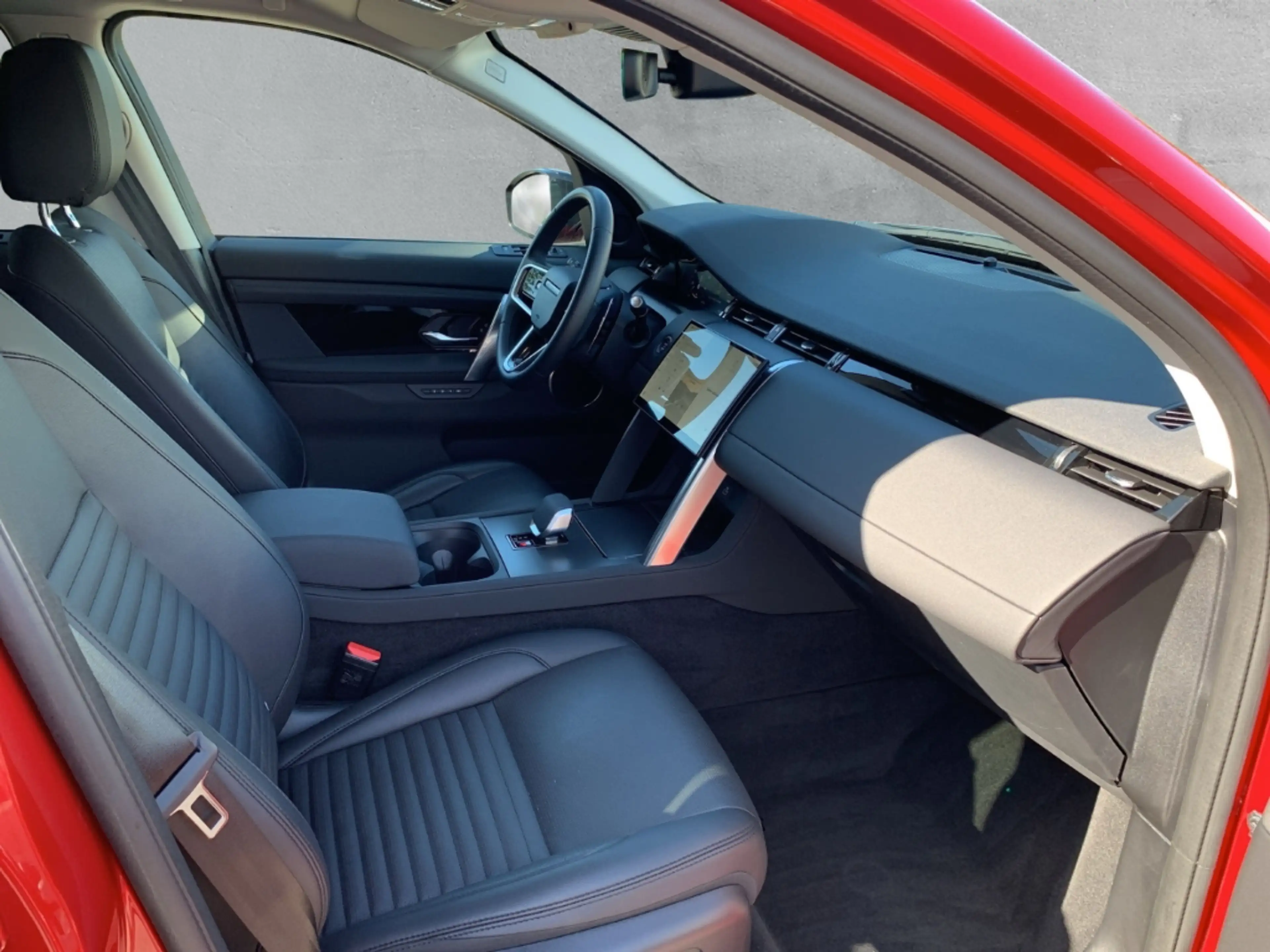 Land Rover Discovery Sport P270e S PANO+20LM-FELGE+DAB+ — photo 3