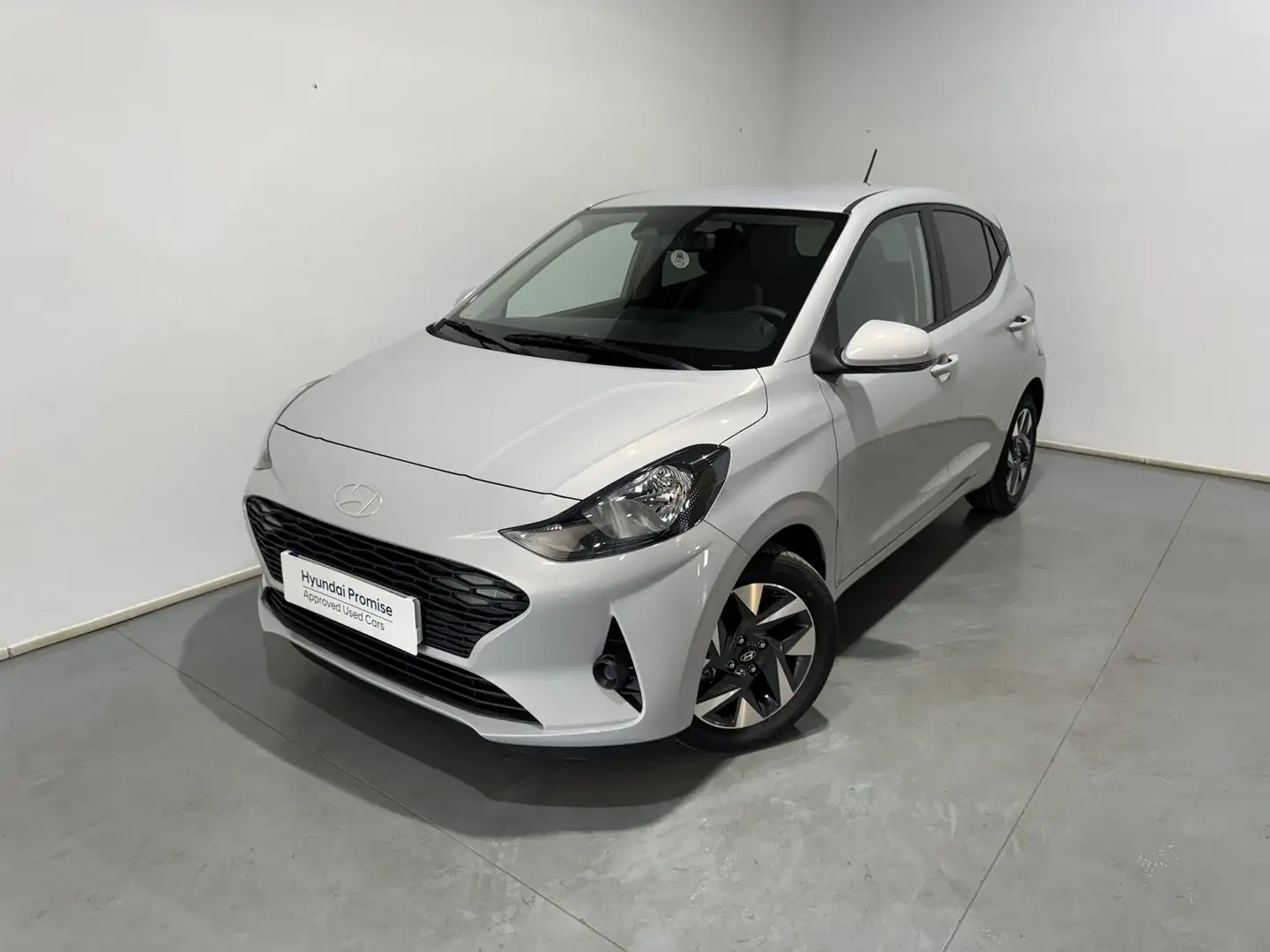 Hyundai i10 1.0 MPI Klass Gris - 1