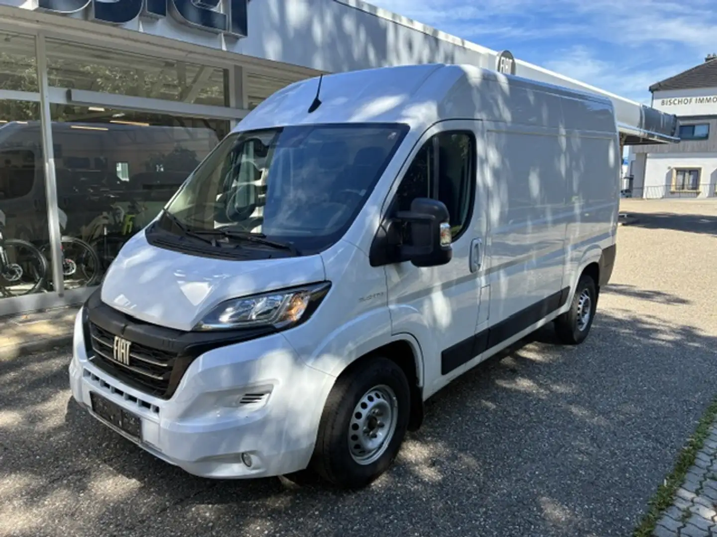 Fiat Ducato Kastenwagen L2H2 3500 140 MT *RFK*AAC*NAVI*AHV* Weiß - 2