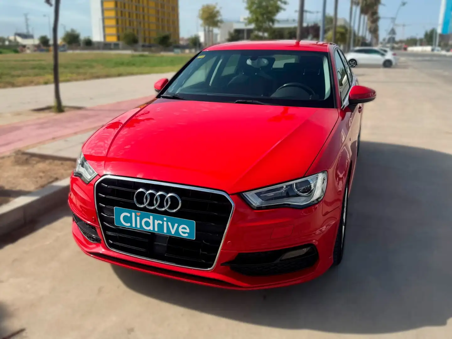 Audi A3 Sportback 1.6TDI CD Attraction S-T Rojo - 2