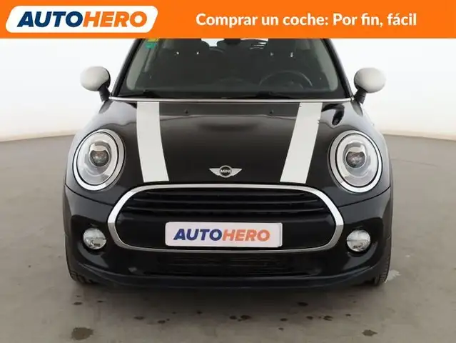 Mini Hatch view 9