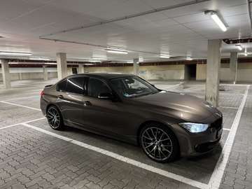 328i Luxury Line - Head Up / TÜV Neu / Scheckheft