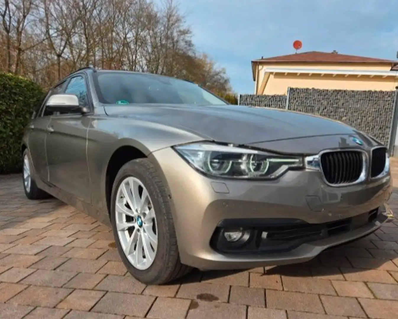 BMW 320 320d Touring Aut. Edition Luxury Line Purity Braun - 2