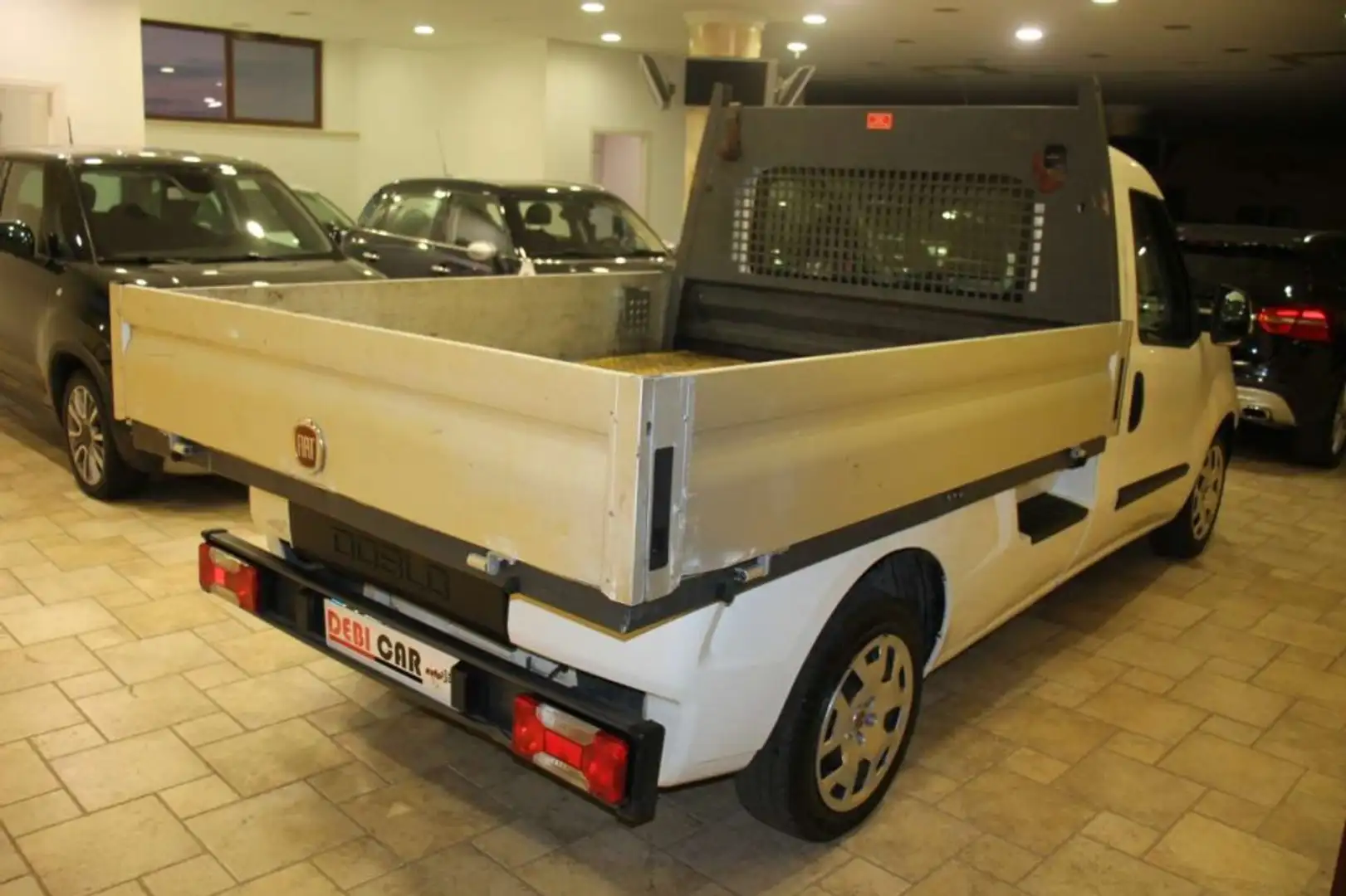 Fiat Doblo 16 MJT Work UP Cassonato Bianco - 1