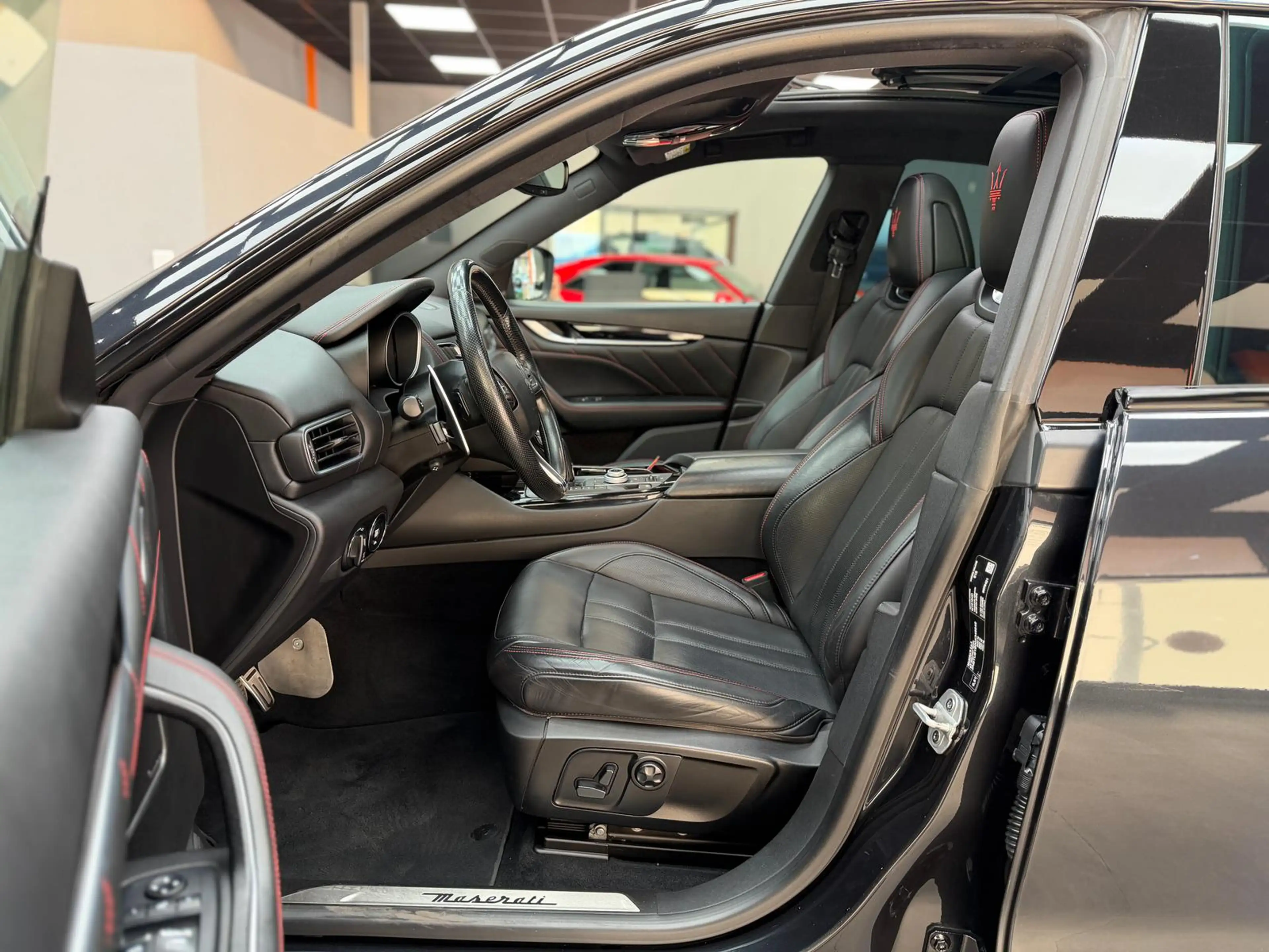 Maserati Levante GranSport Diesel 3.0 D |H&K|MATRIX|PANO| — photo 14