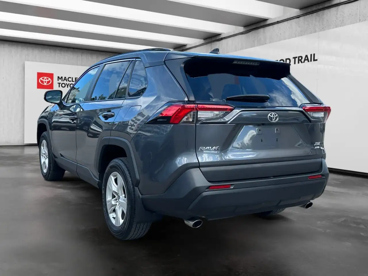 Toyota RAV 4 снимка Toyota RAV 4