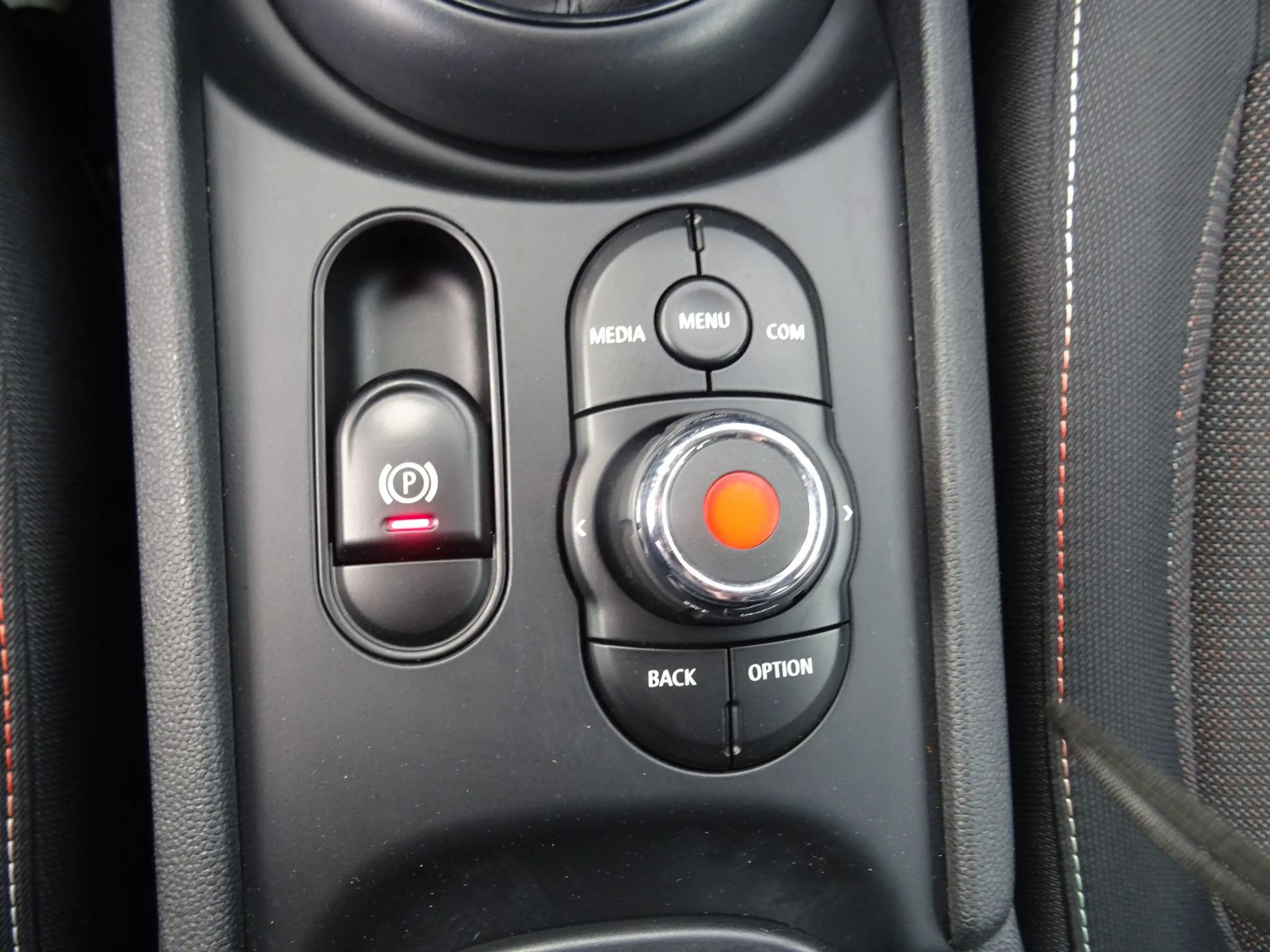 MINI One Clubman One — photo 15