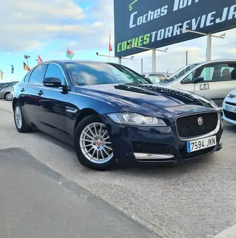 Jaguar XF 2.0i4D R-Sport Aut. 180