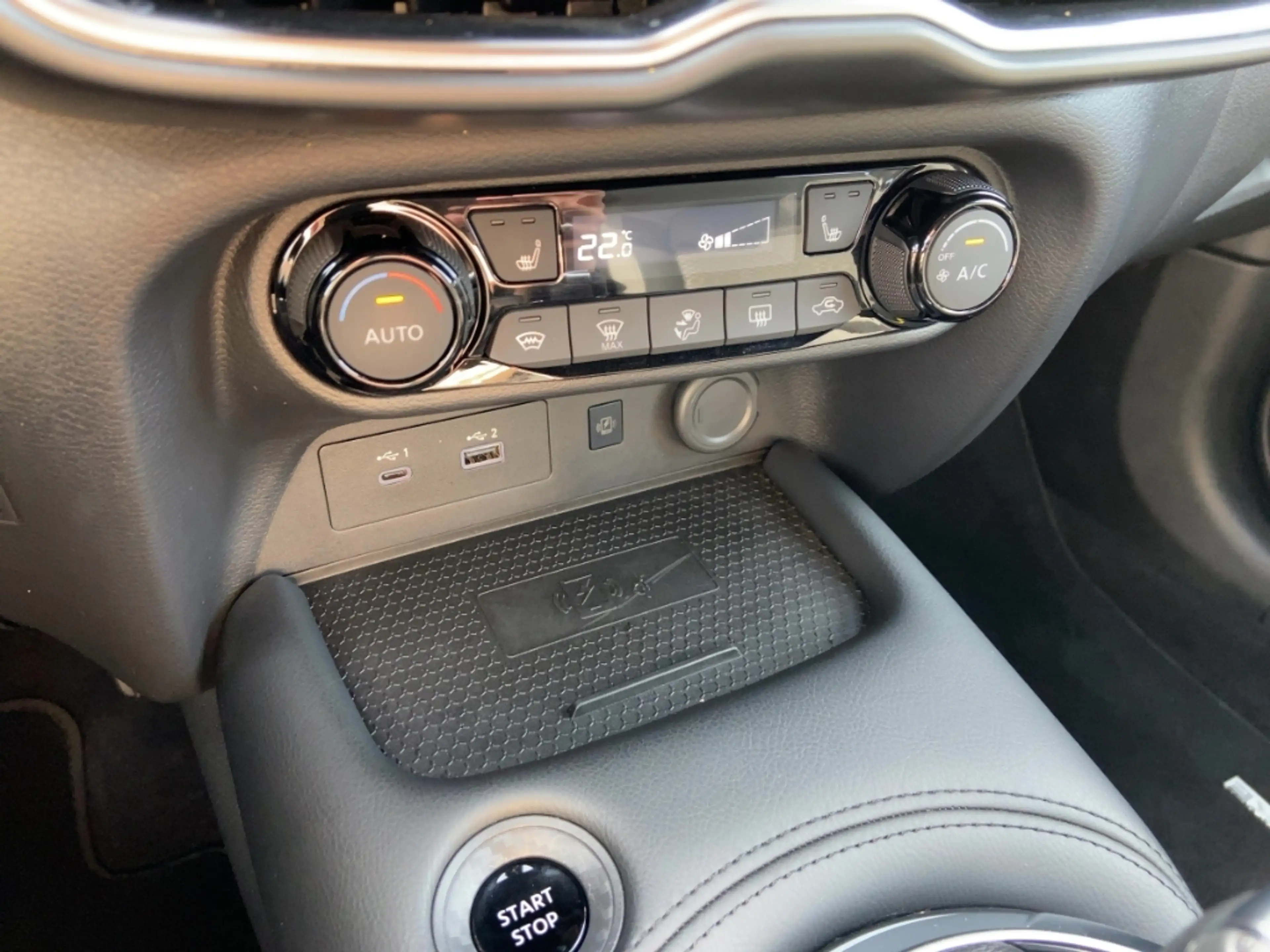 Nissan Juke N-CONNECTA 1.6 Hybrid 143PS Automatik 360°/PRO PIL — photo 15