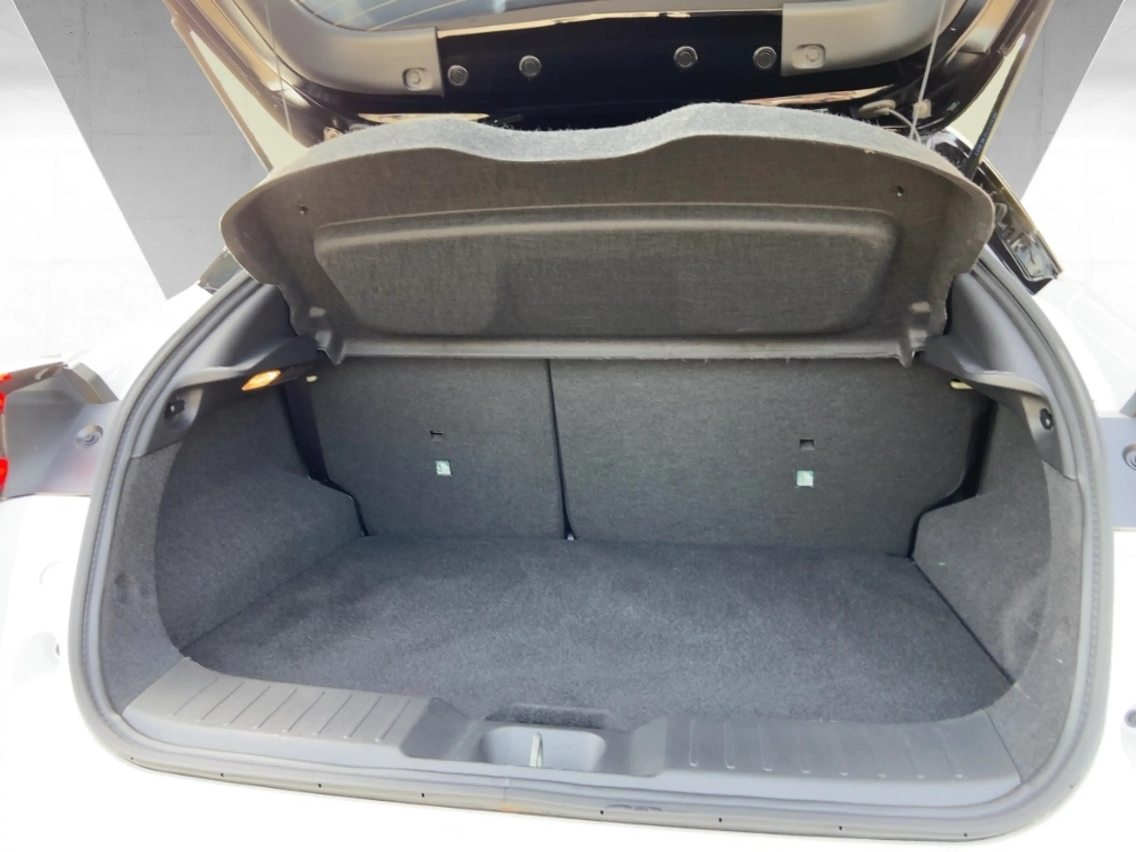 Nissan Juke N-CONNECTA 1.6 Hybrid 143PS Automatik 360°/PRO PIL — photo 12