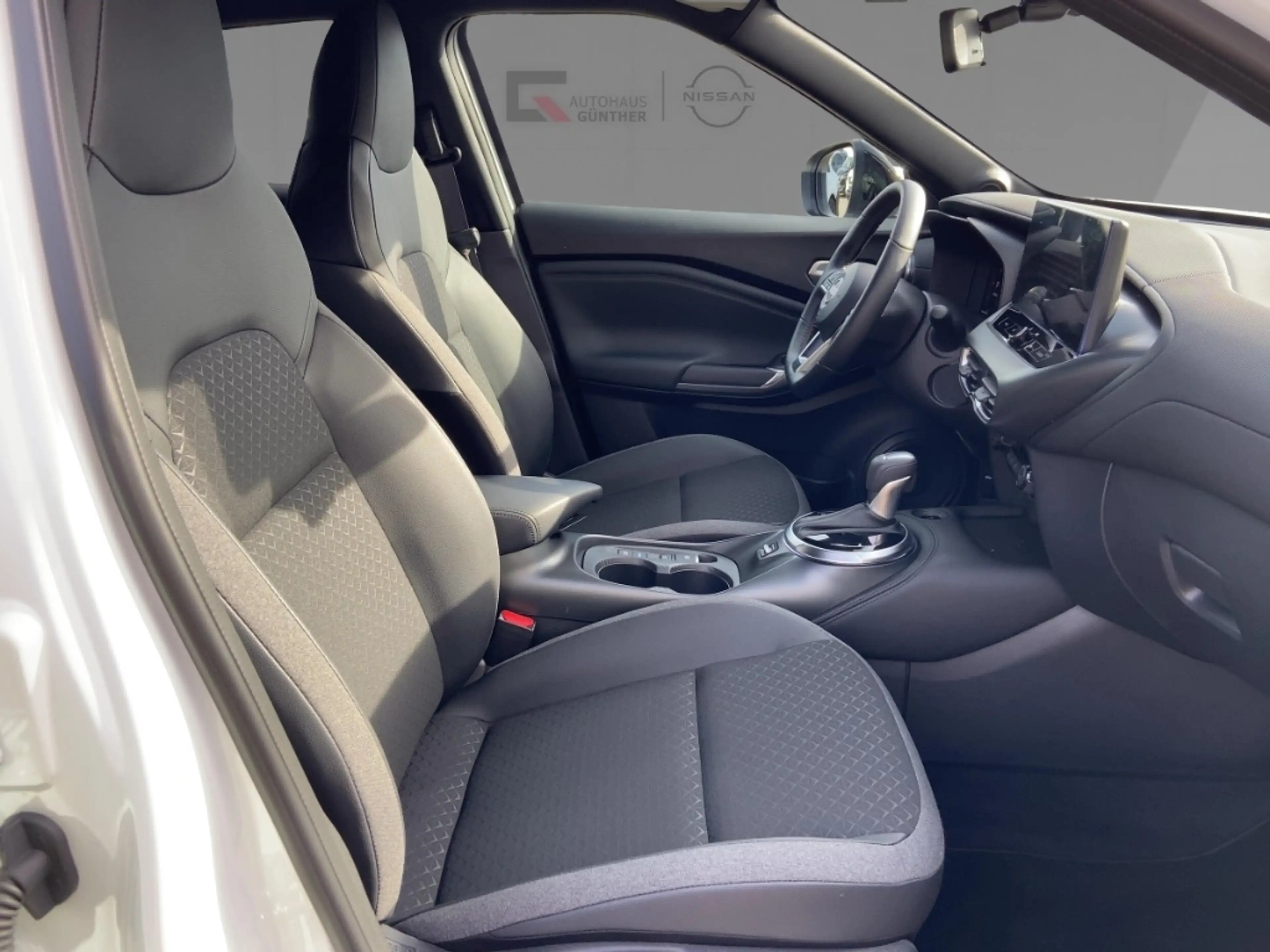 Nissan Juke N-CONNECTA 1.6 Hybrid 143PS Automatik 360°/PRO PIL — photo 10
