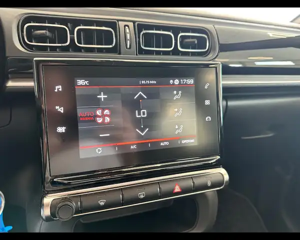 Citroen C3 view 15