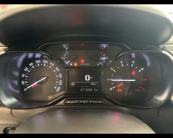 Citroen C3 view 12