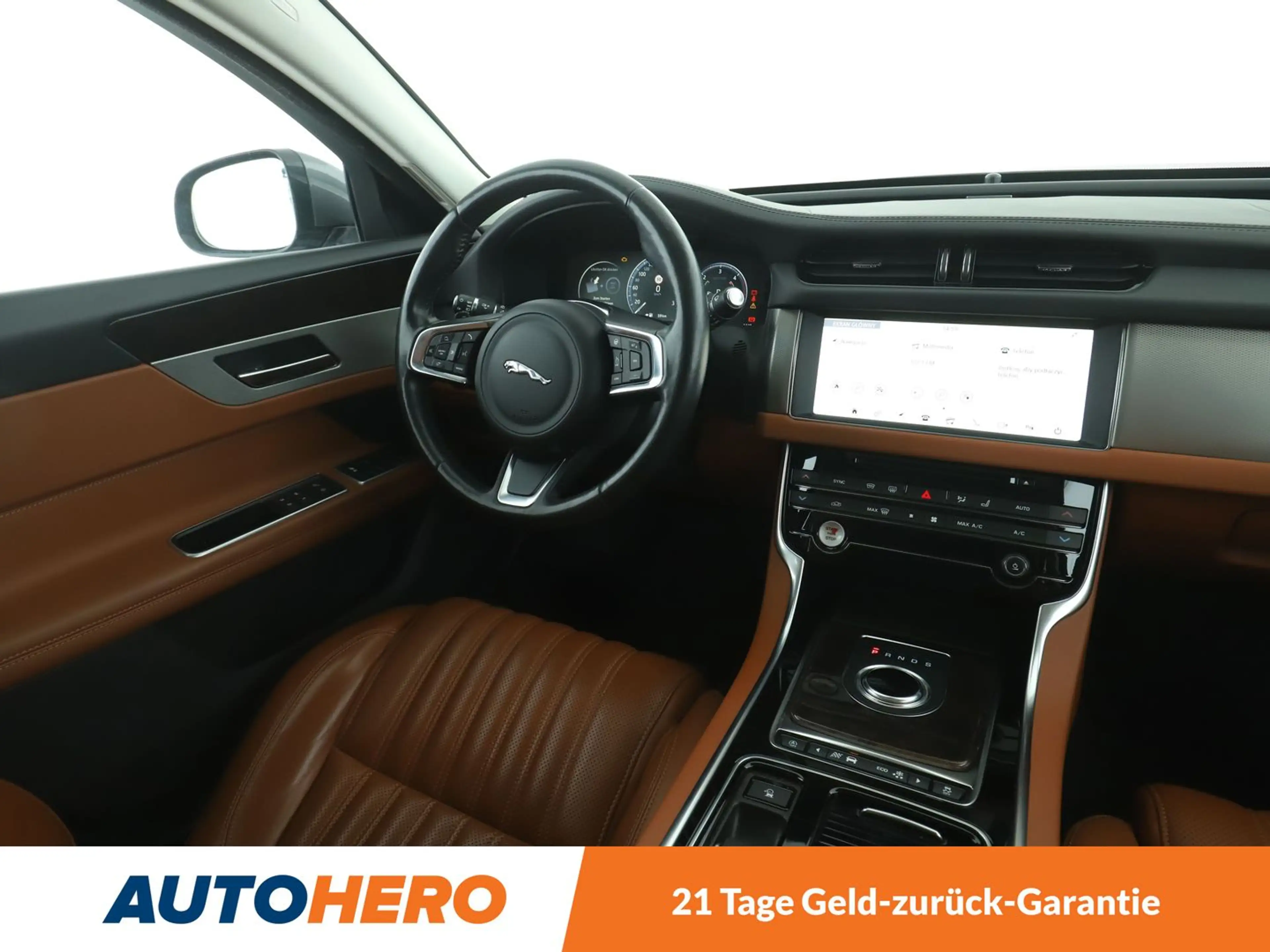 Jaguar XF 25d Portfolio AWD Aut*XENON*TEMPO*CAM*PDC*SHZ* — photo 13