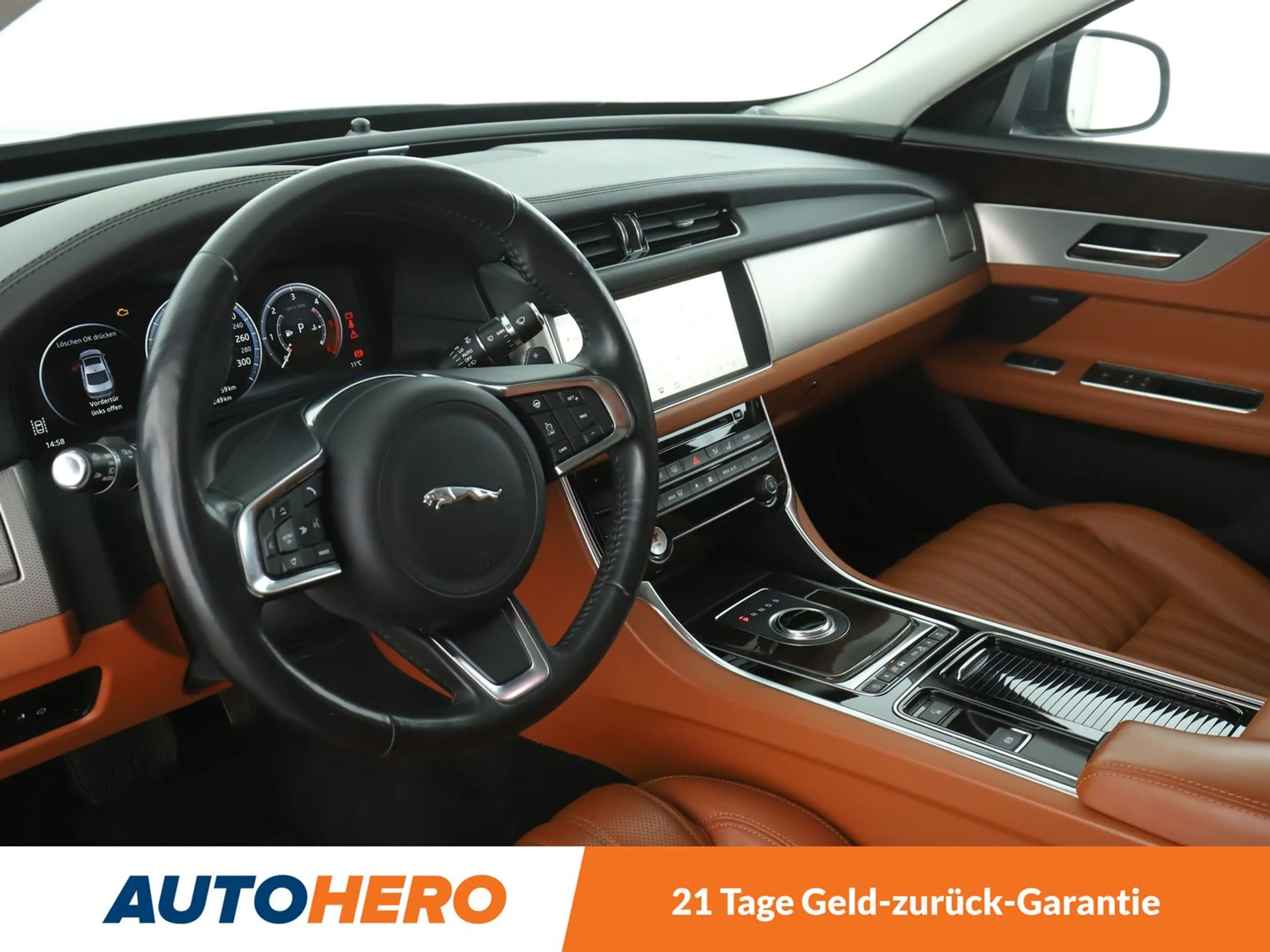 Jaguar XF 25d Portfolio AWD Aut*XENON*TEMPO*CAM*PDC*SHZ* — photo 11