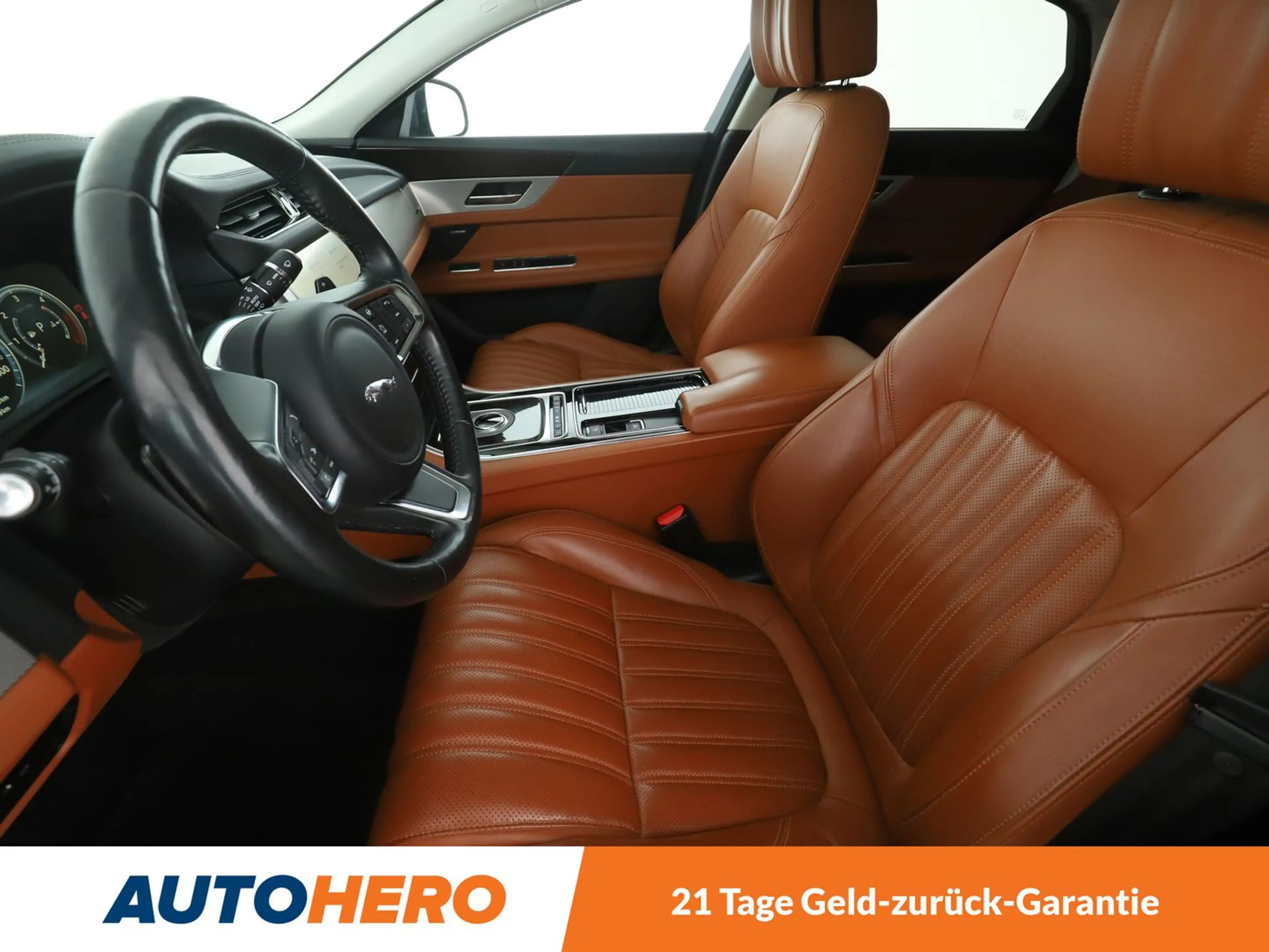 Jaguar XF 25d Portfolio AWD Aut*XENON*TEMPO*CAM*PDC*SHZ* — photo 10